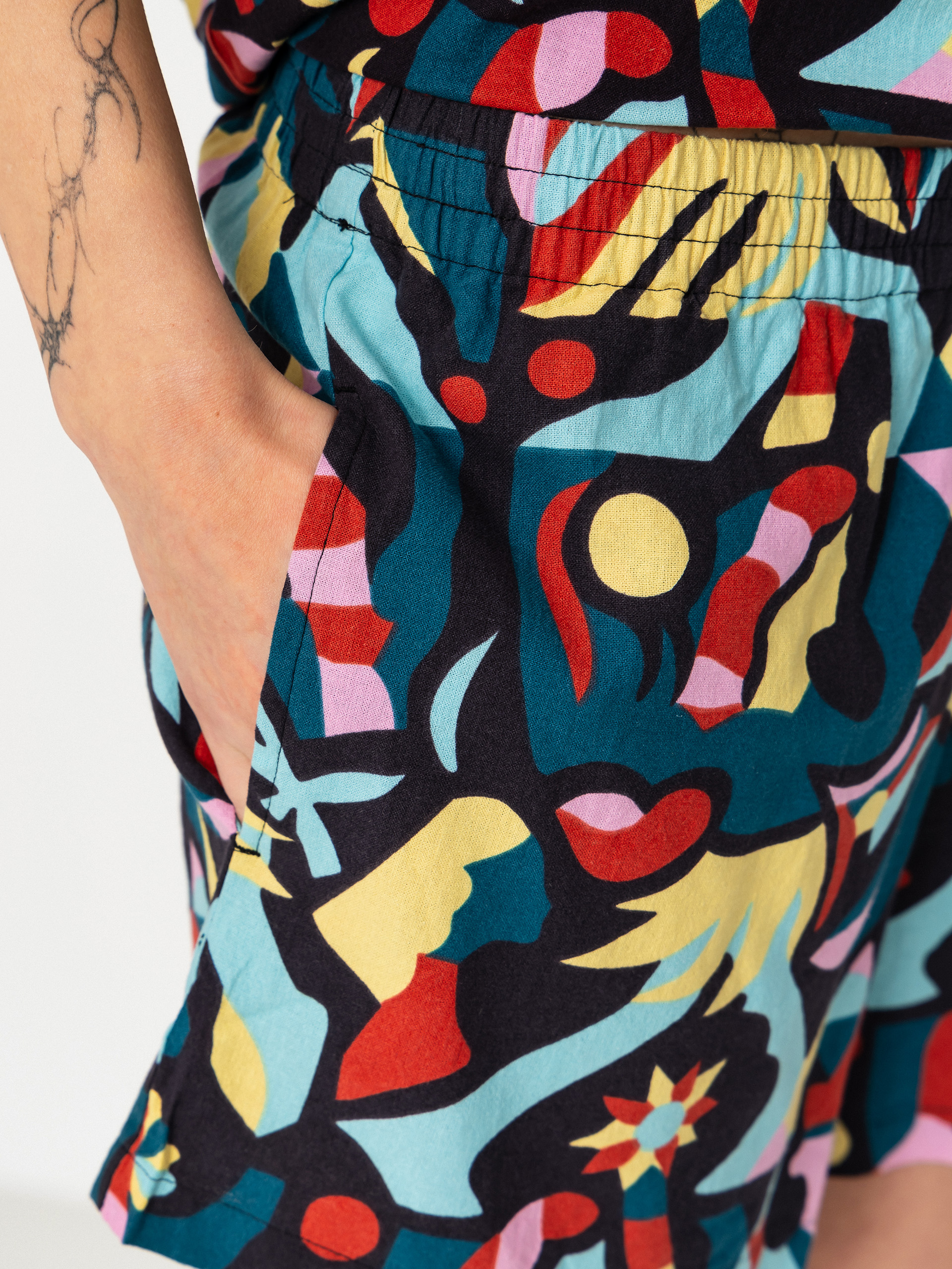 Къси панталони Volcom Fa Bruno Lucas Wmn (multi)