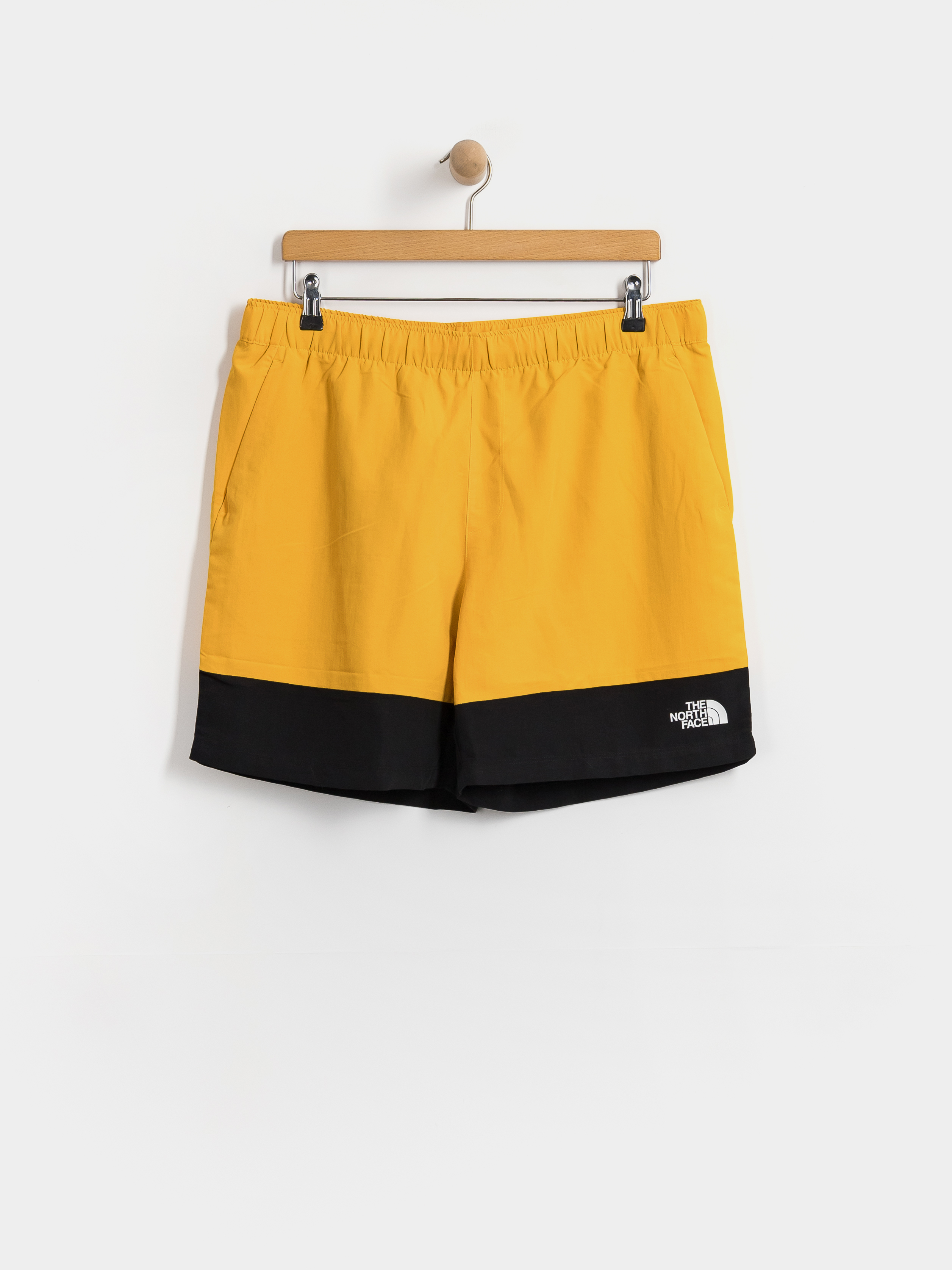 Къси панталони The North Face Leynar (sumitgld/tnfblk)