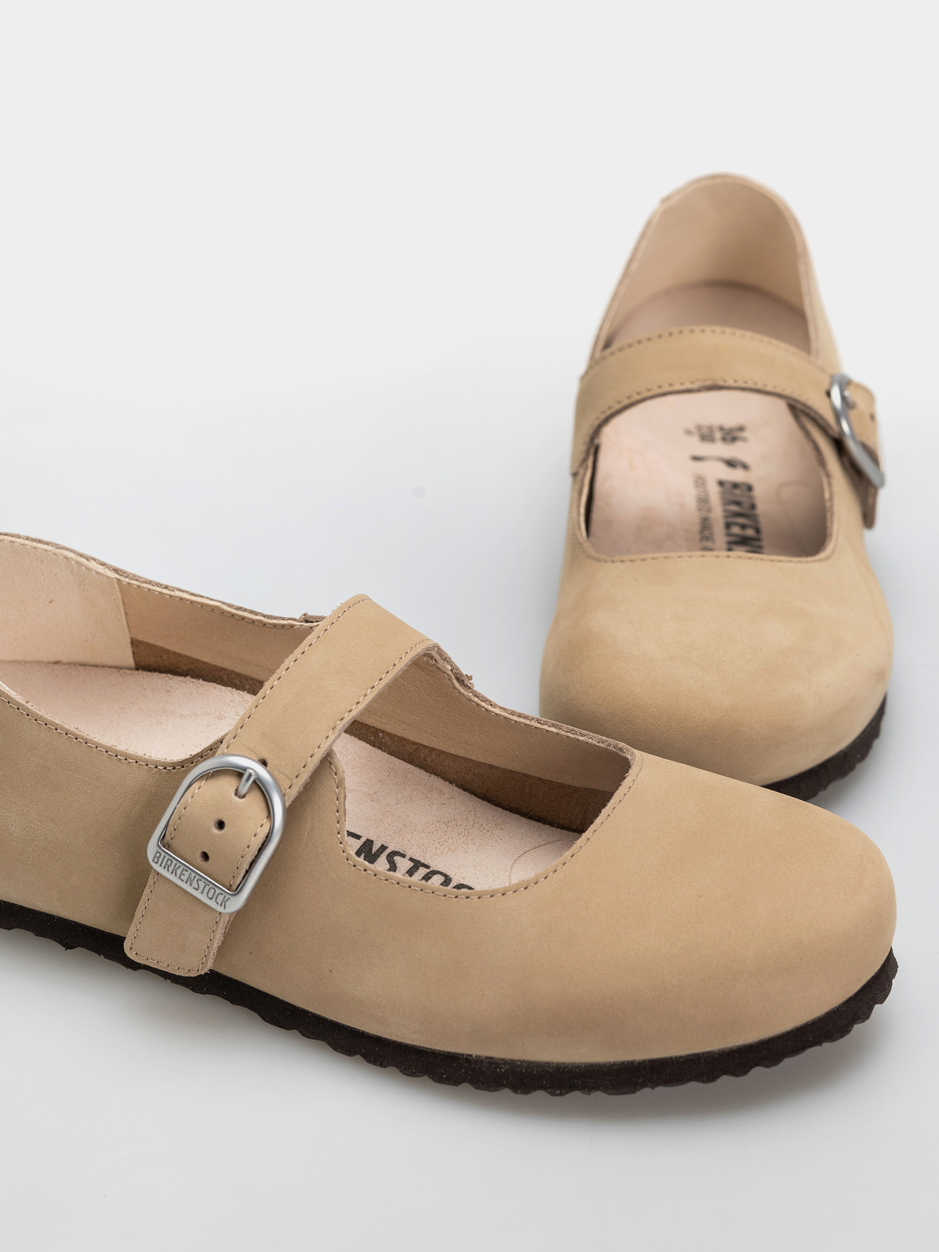 Чехли Birkenstock Santa Clarita Nubuck Leather Narrow Wmn (sandcastle)