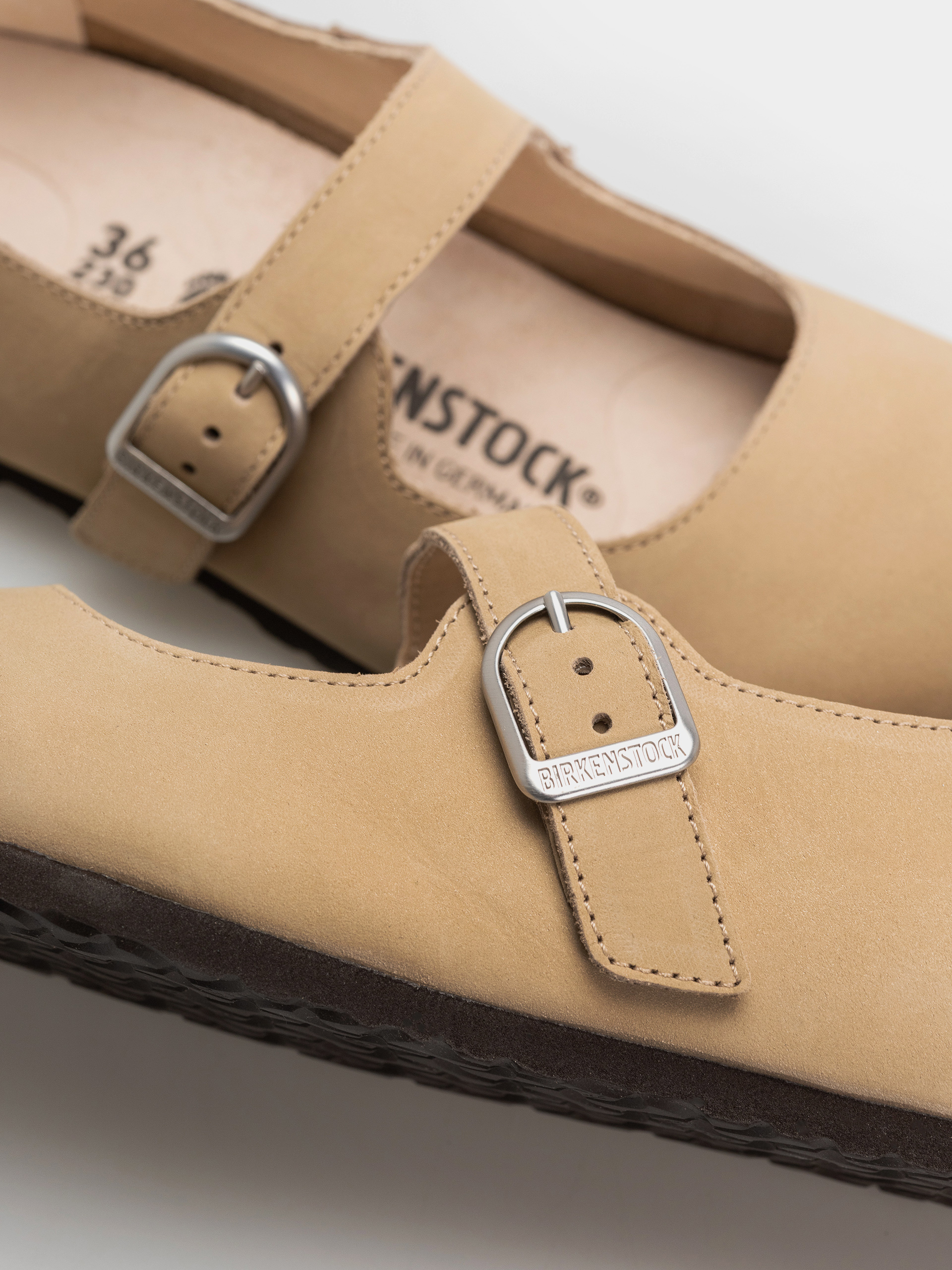 Чехли Birkenstock Santa Clarita Nubuck Leather Narrow Wmn (sandcastle)