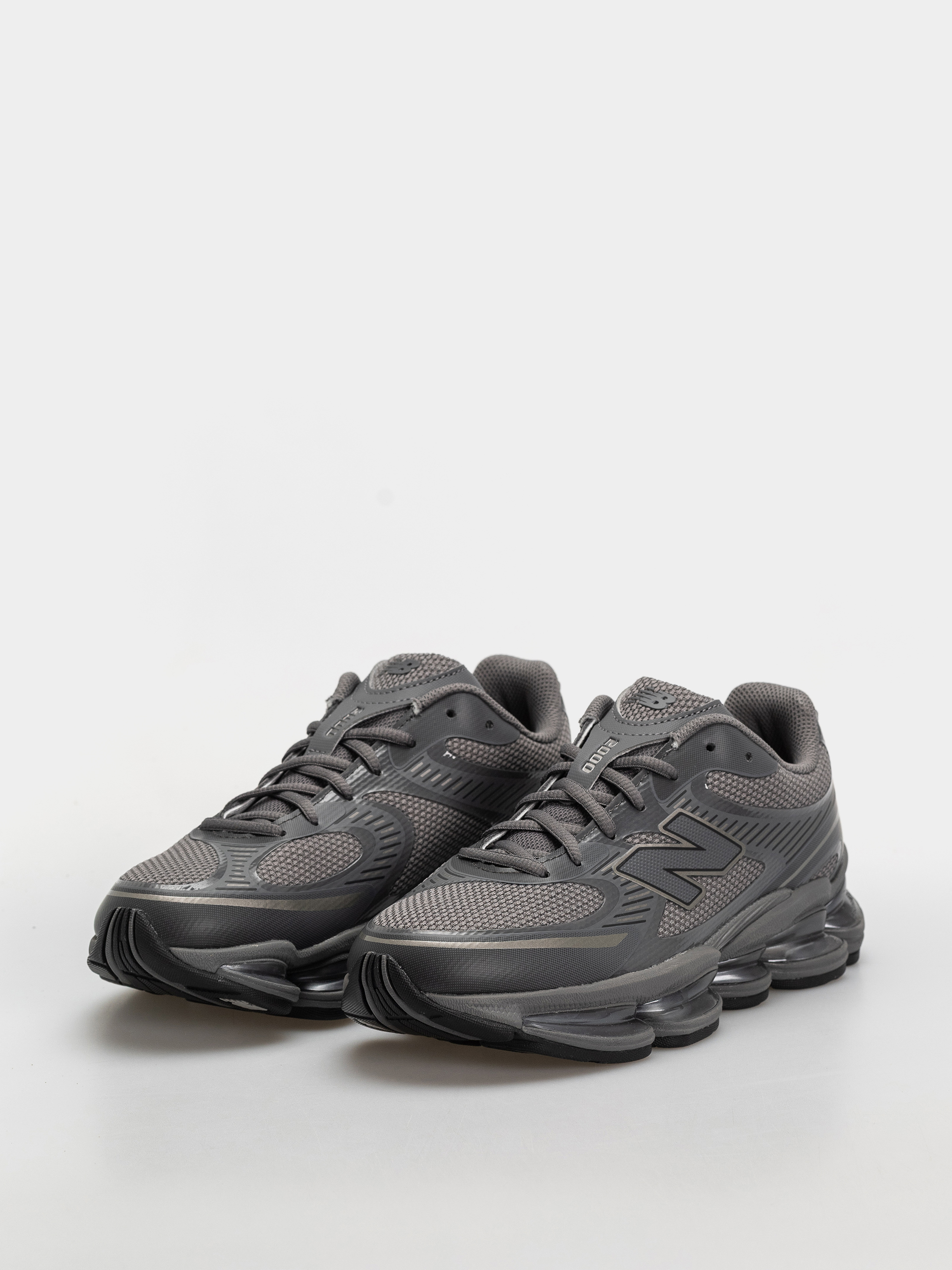 Обувки New Balance 2000 (castlerock/castlerock)