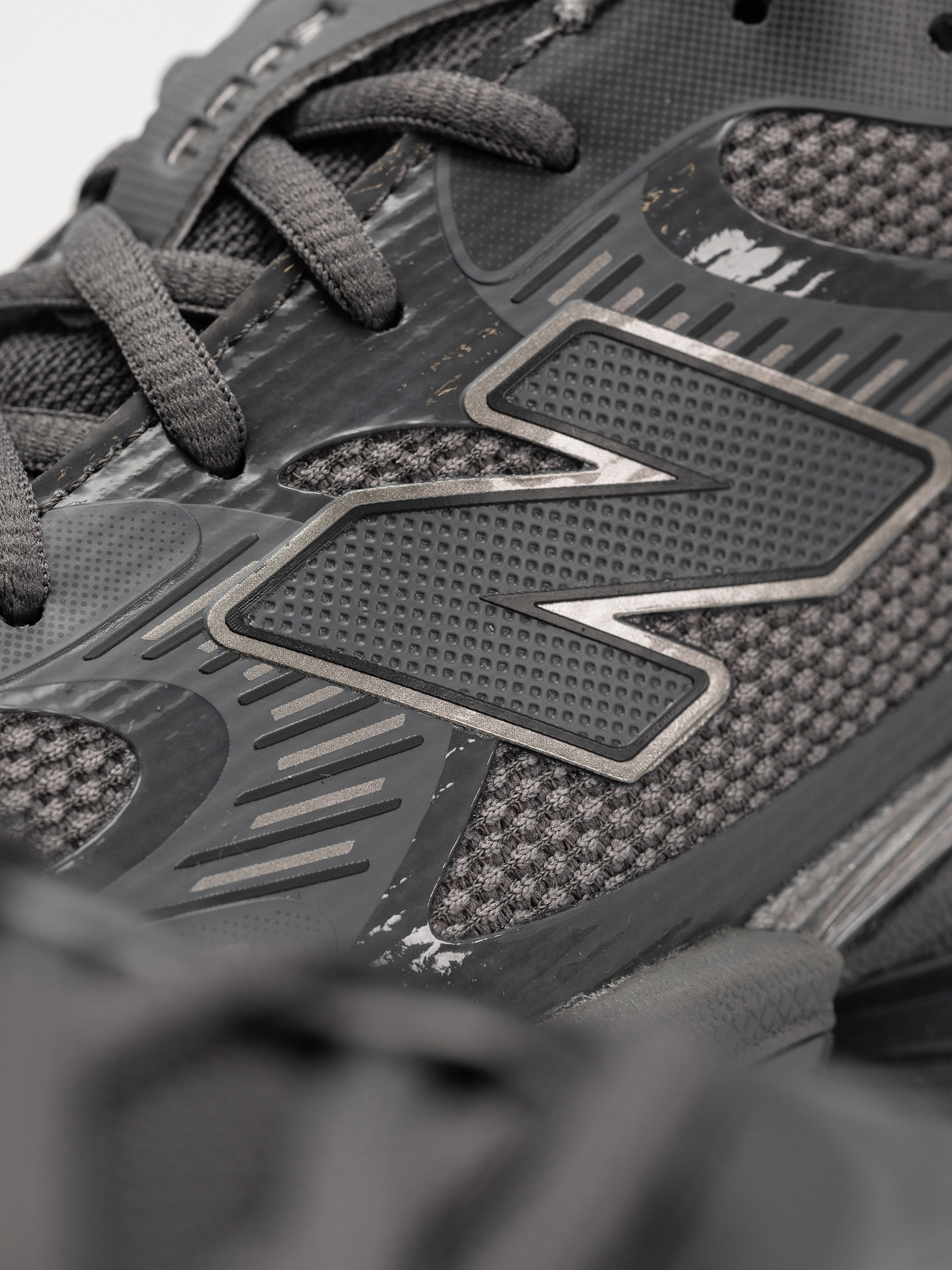 Обувки New Balance 2000 (castlerock/castlerock)
