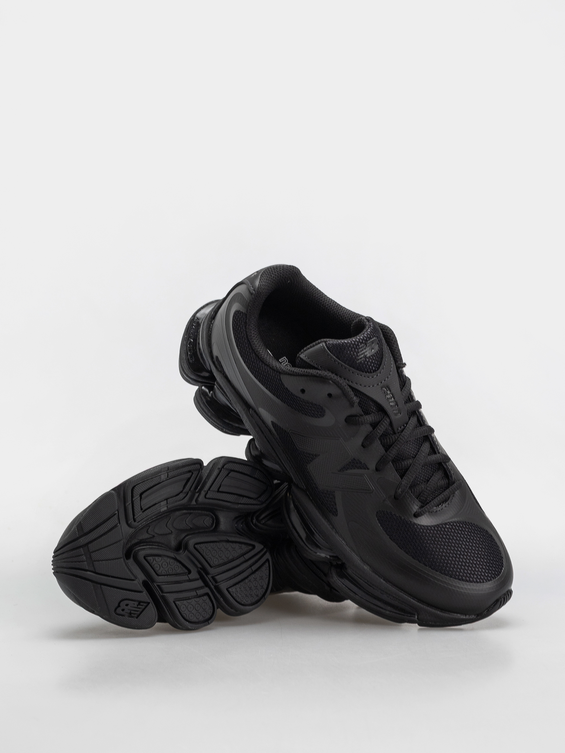 Обувки New Balance 2000 (black/white)