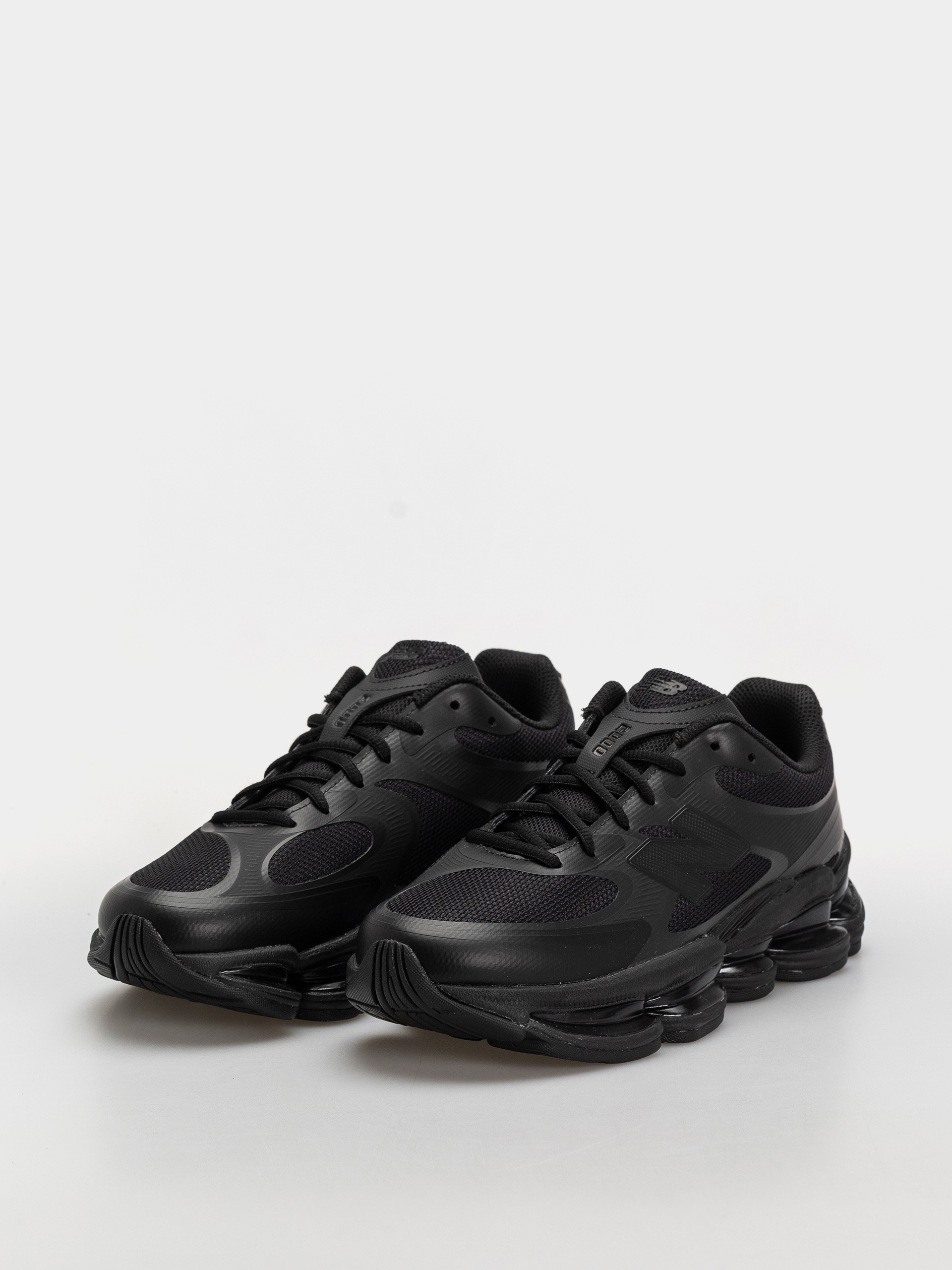 Обувки New Balance 2000 (black/white)