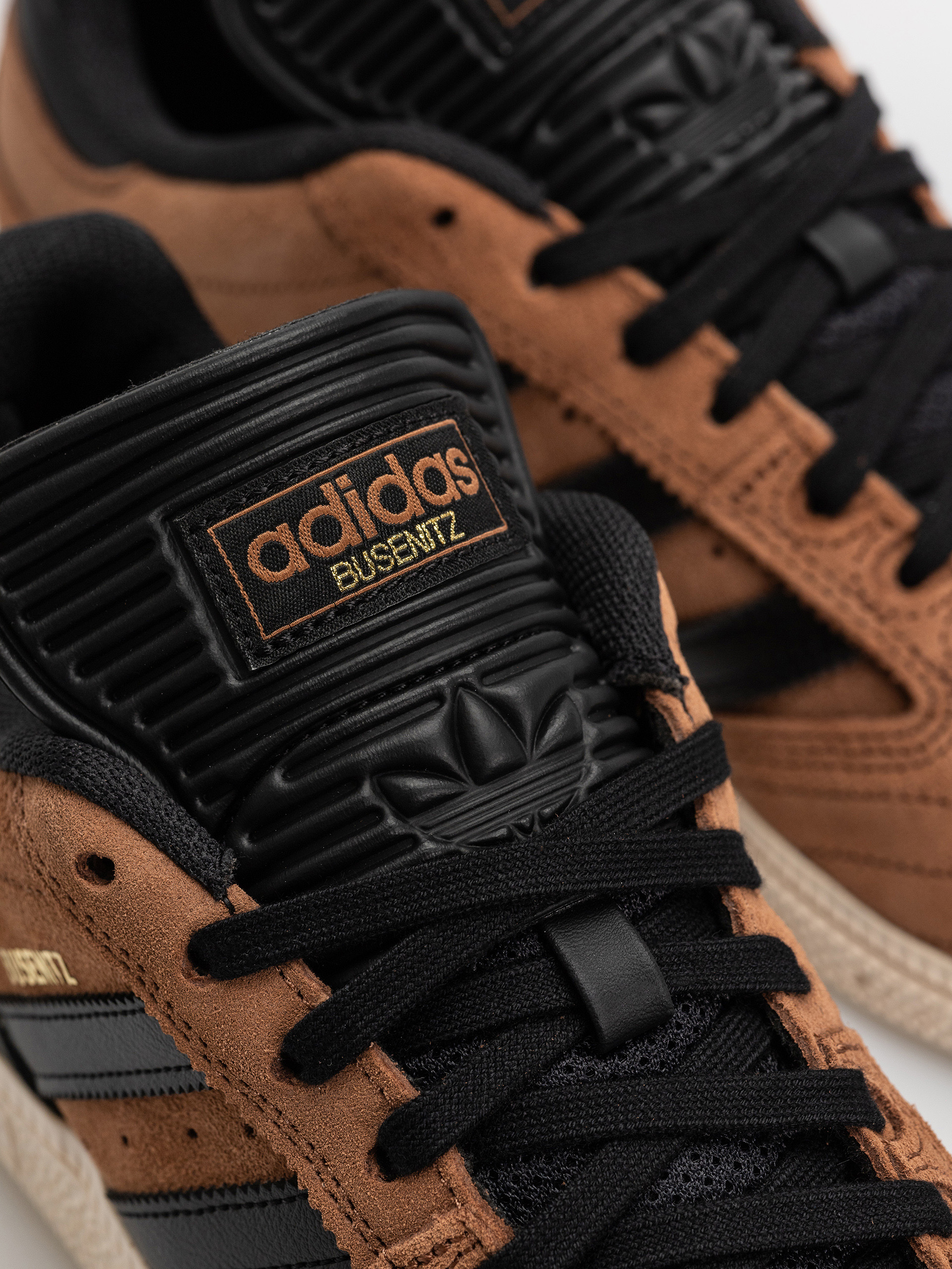 Обувки adidas Busenitz (prebrn/cblack/cwhite)