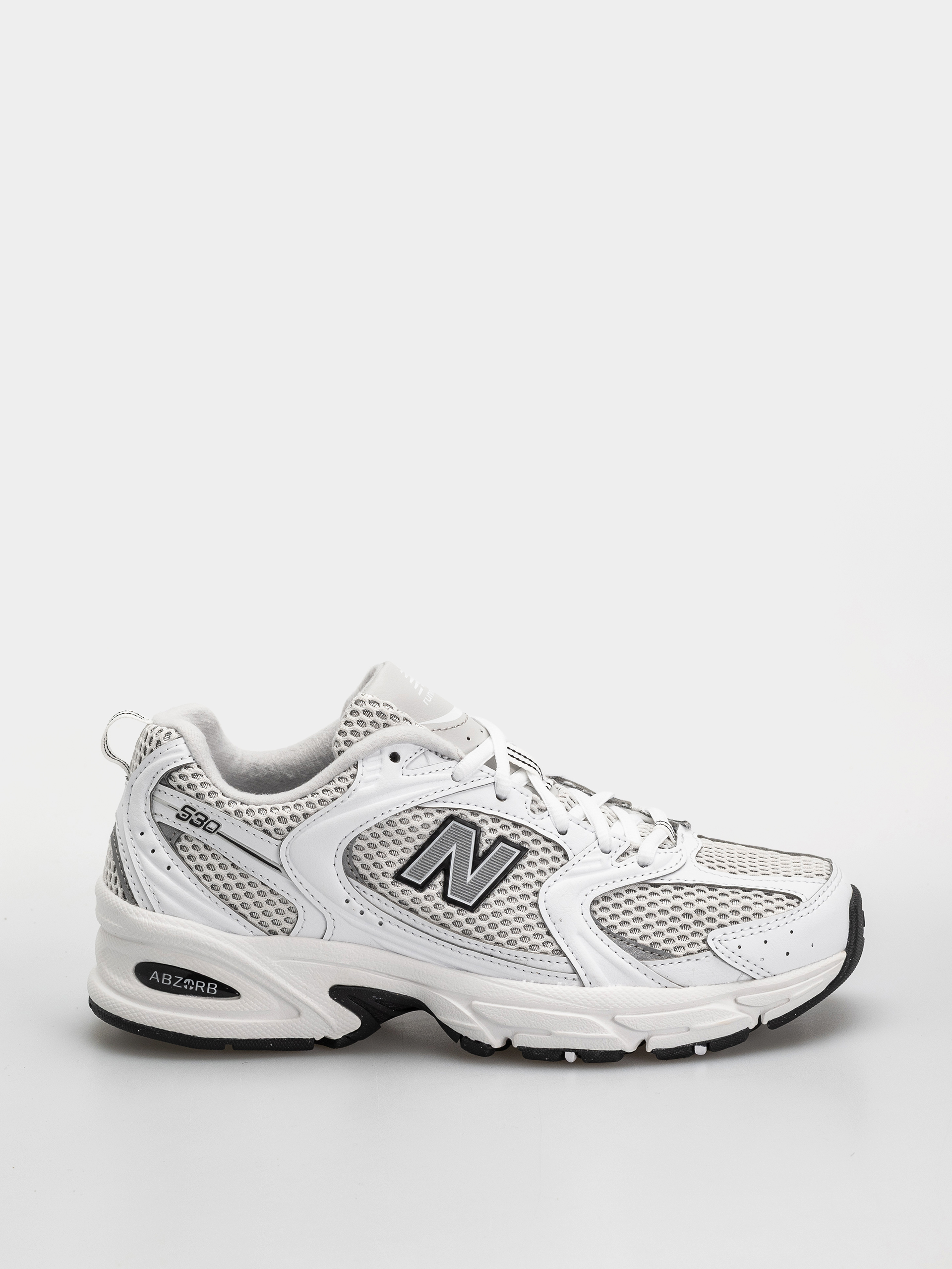 u041eu0431u0443u0432u043au0438 New Balance 530 (white/silver metallic/black)