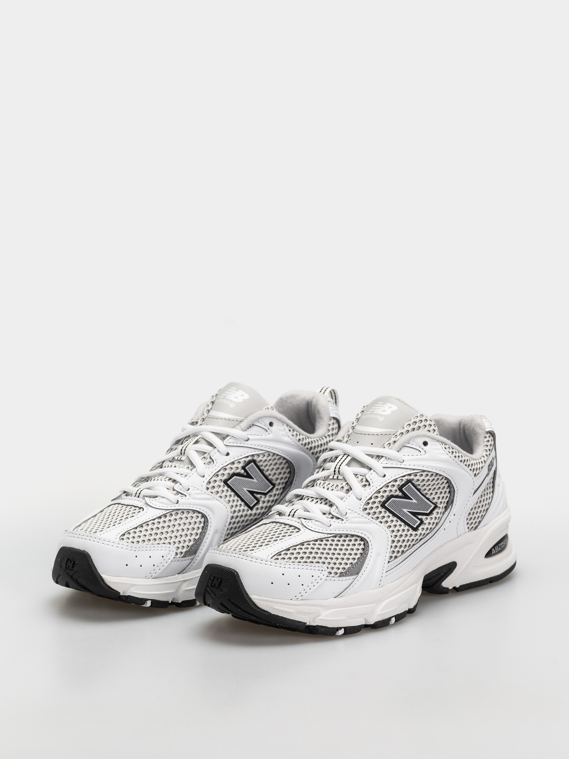Обувки New Balance 530 (white/silver metallic/black)