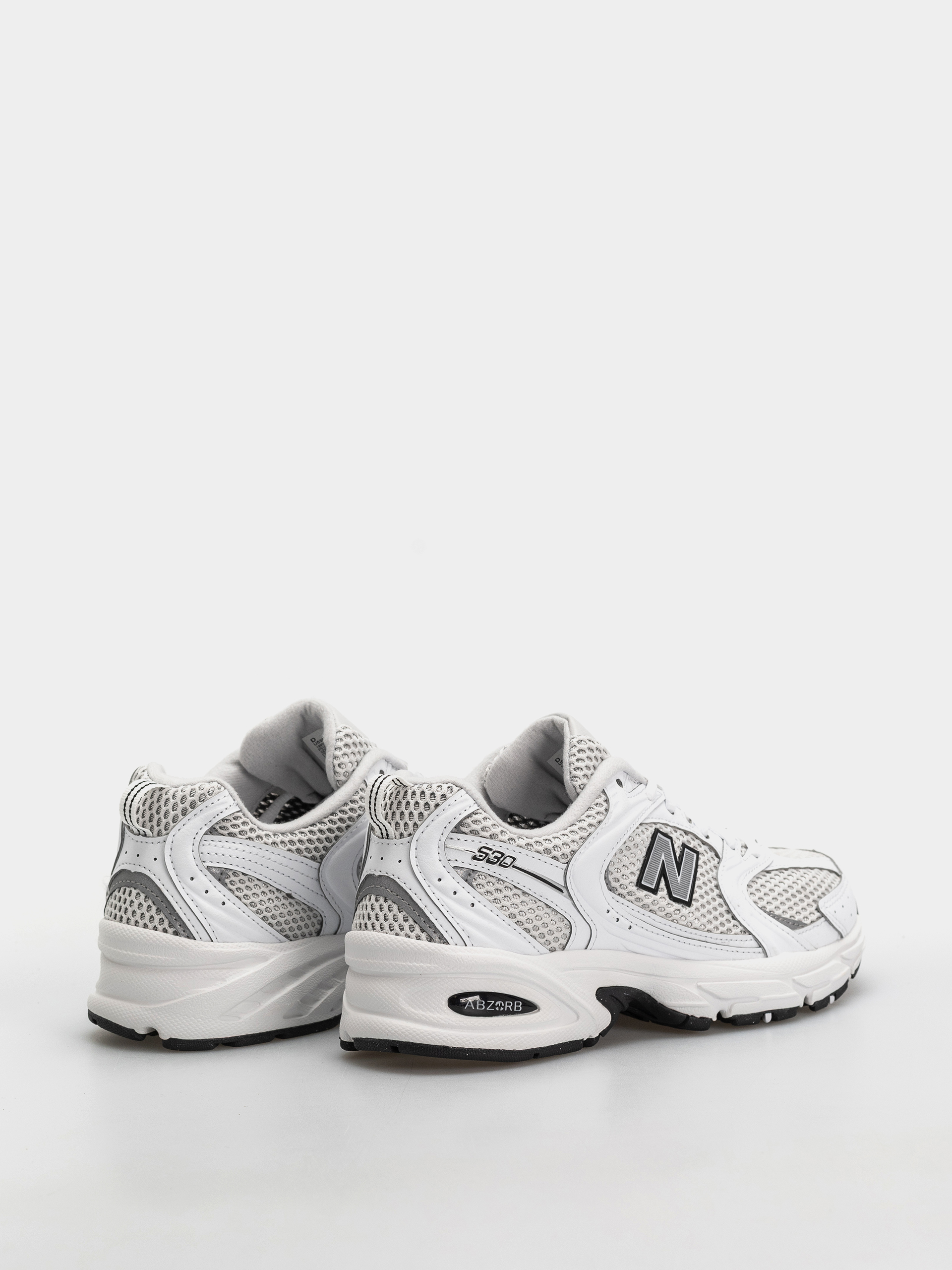 Обувки New Balance 530 (white/silver metallic/black)