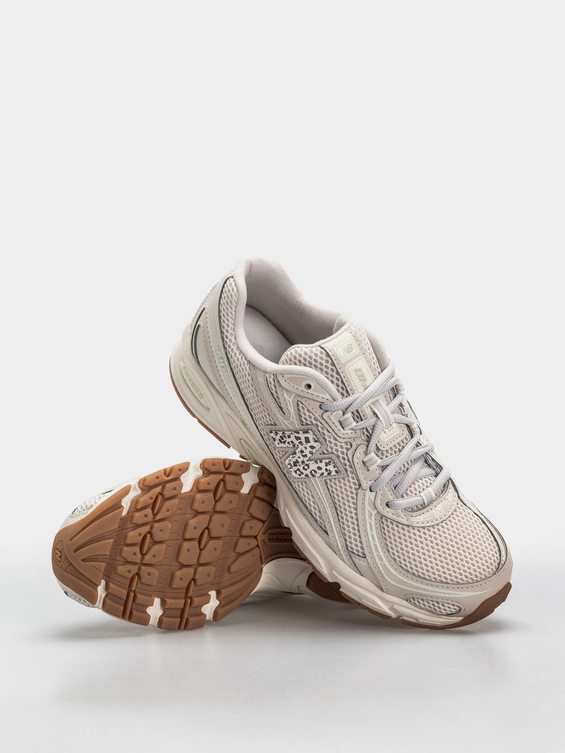 Обувки New Balance 740 (moonbeam/sea salt)