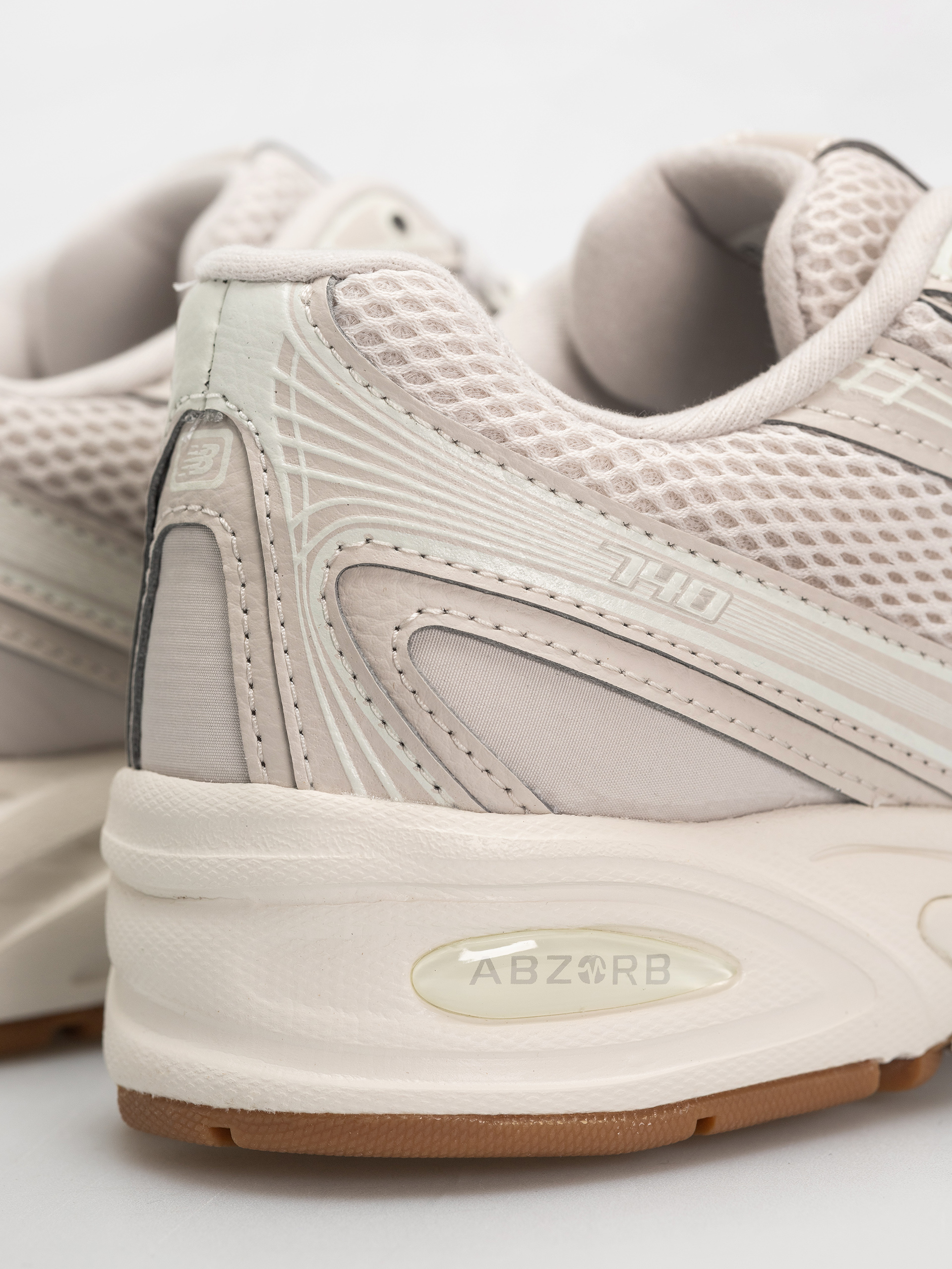 Обувки New Balance 740 (moonbeam/sea salt)