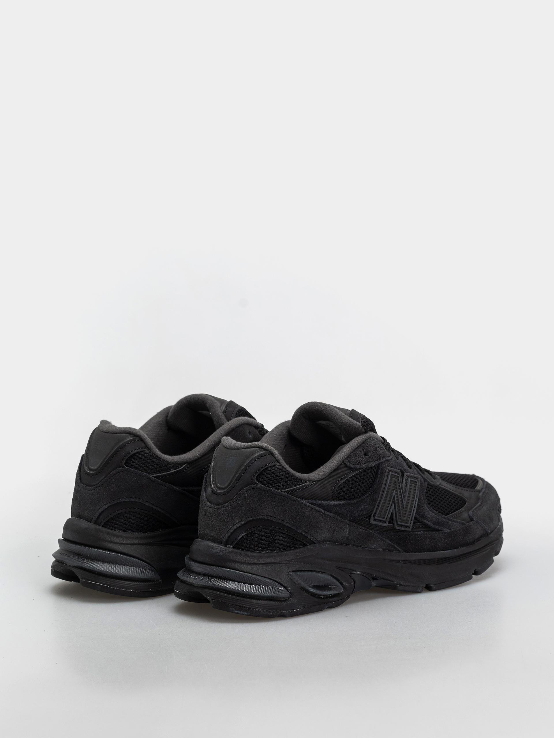 Обувки New Balance 2010 (black/black)