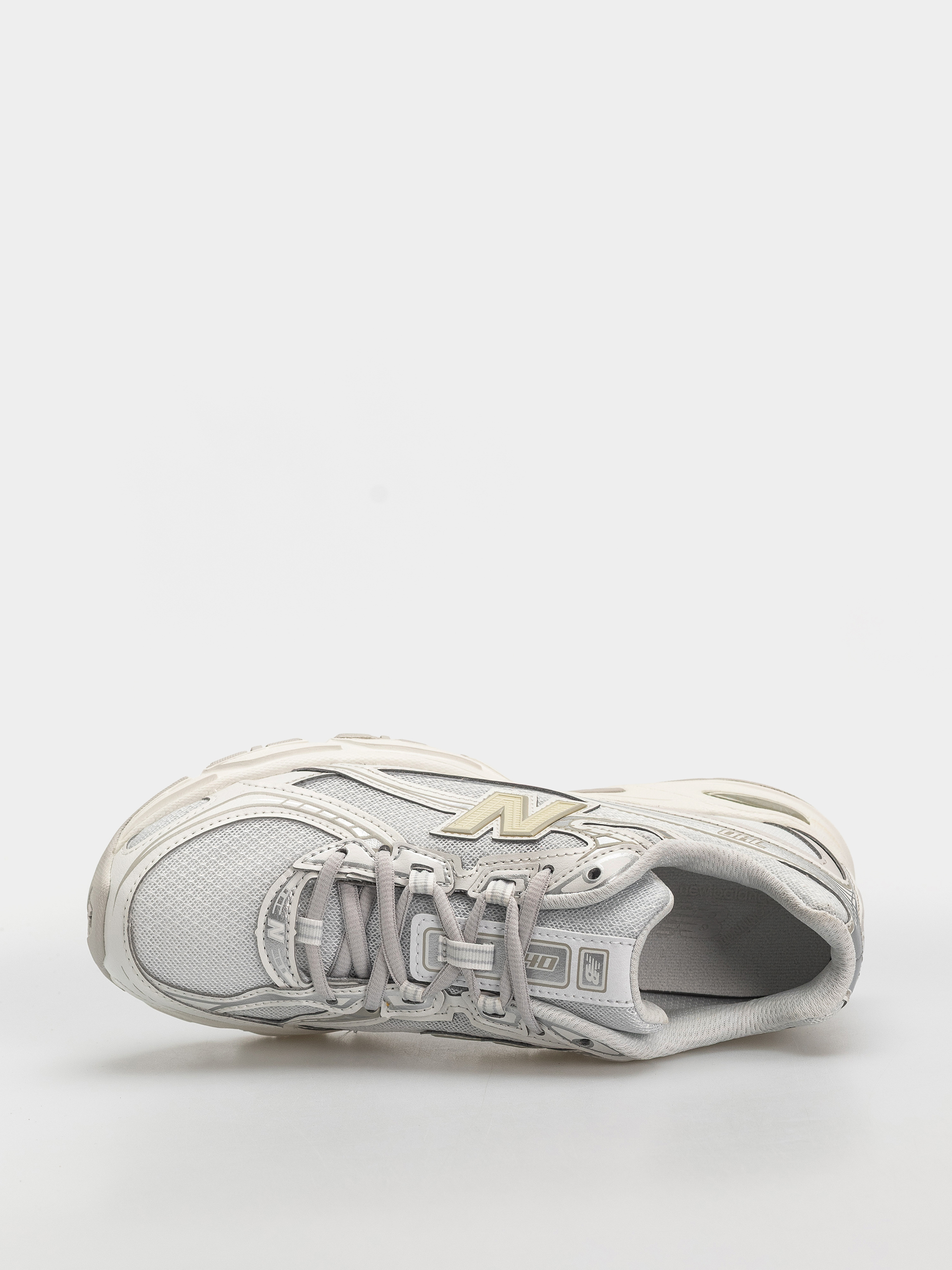 Обувки New Balance 740 (white/silver metallic)