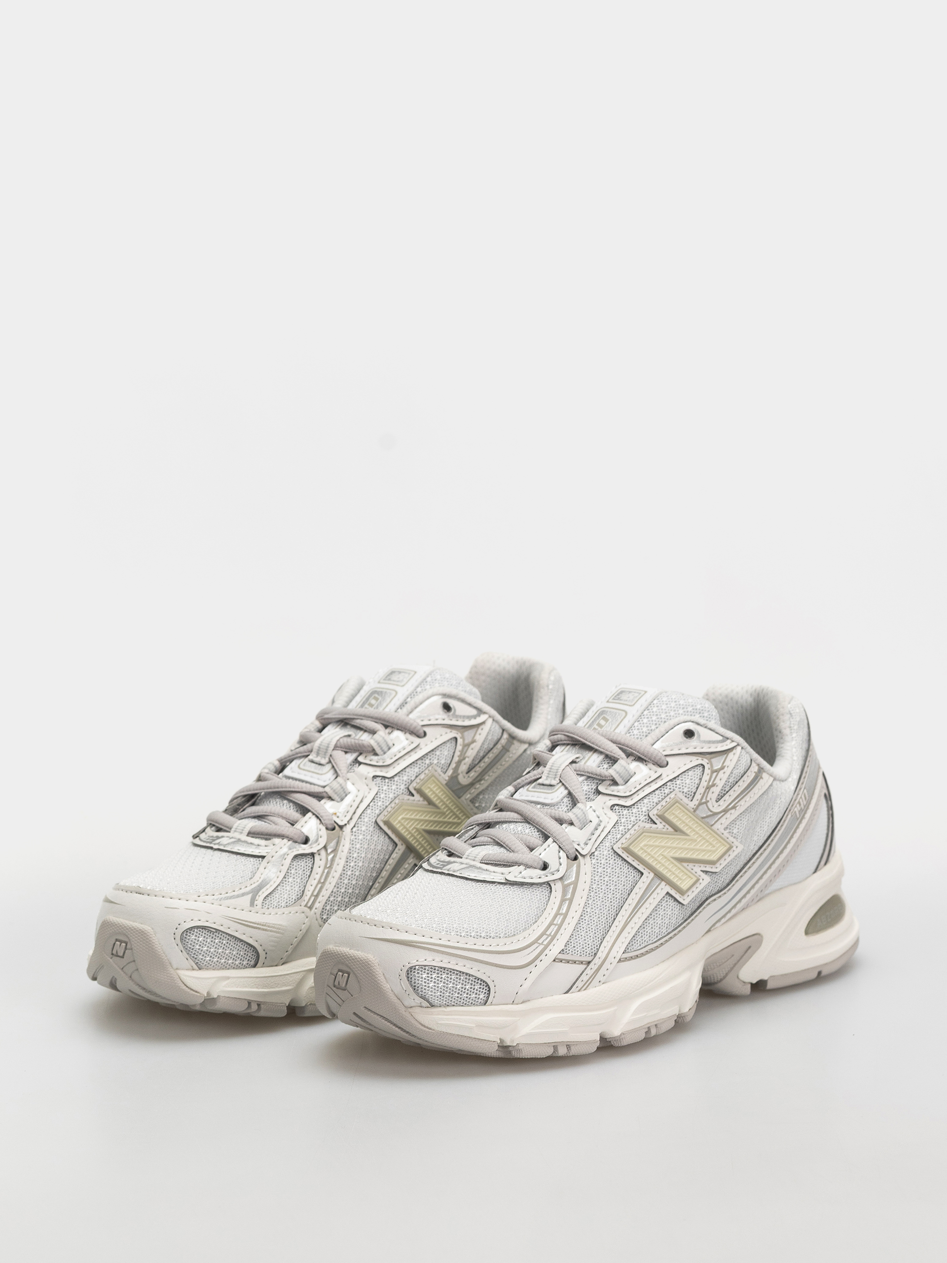 Обувки New Balance 740 (white/silver metallic)