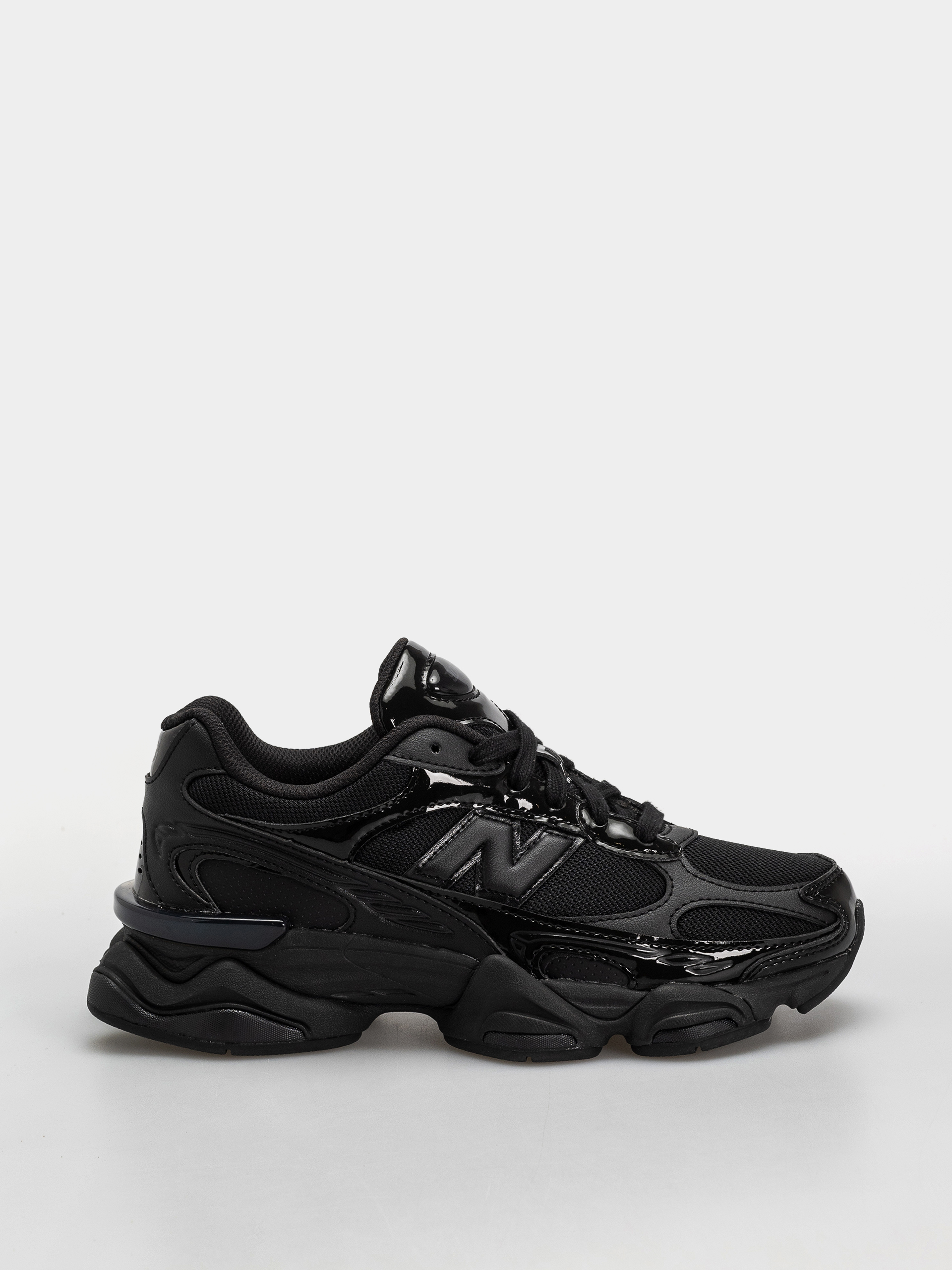 u041eu0431u0443u0432u043au0438 New Balance 9060 (black/black)