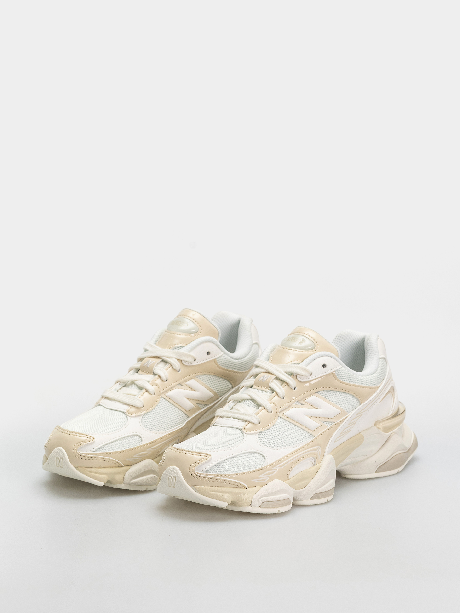 Обувки New Balance 9060 (bone/sea salt)