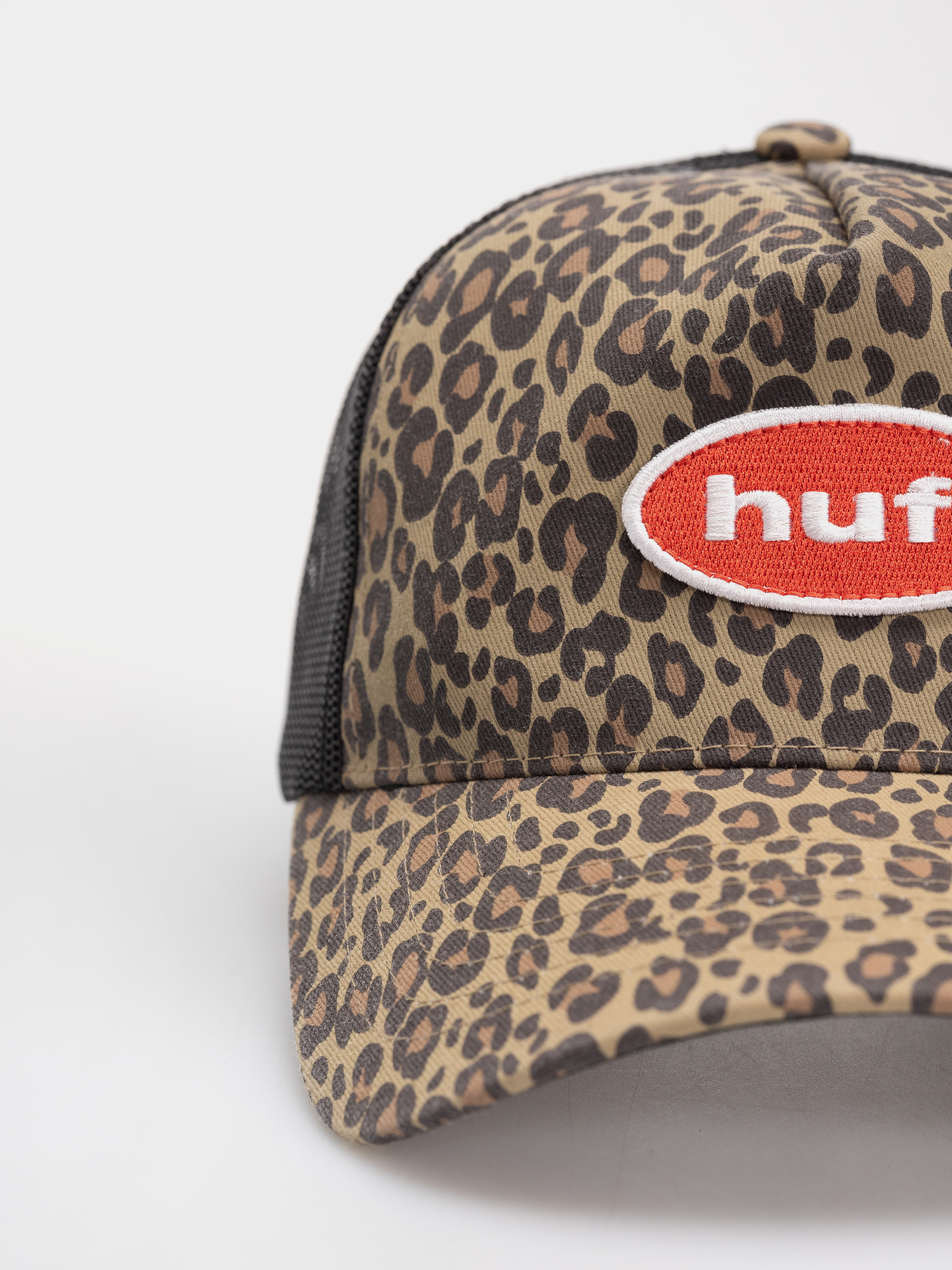 Шапка с козирка HUF Safari Trucker (leopard)