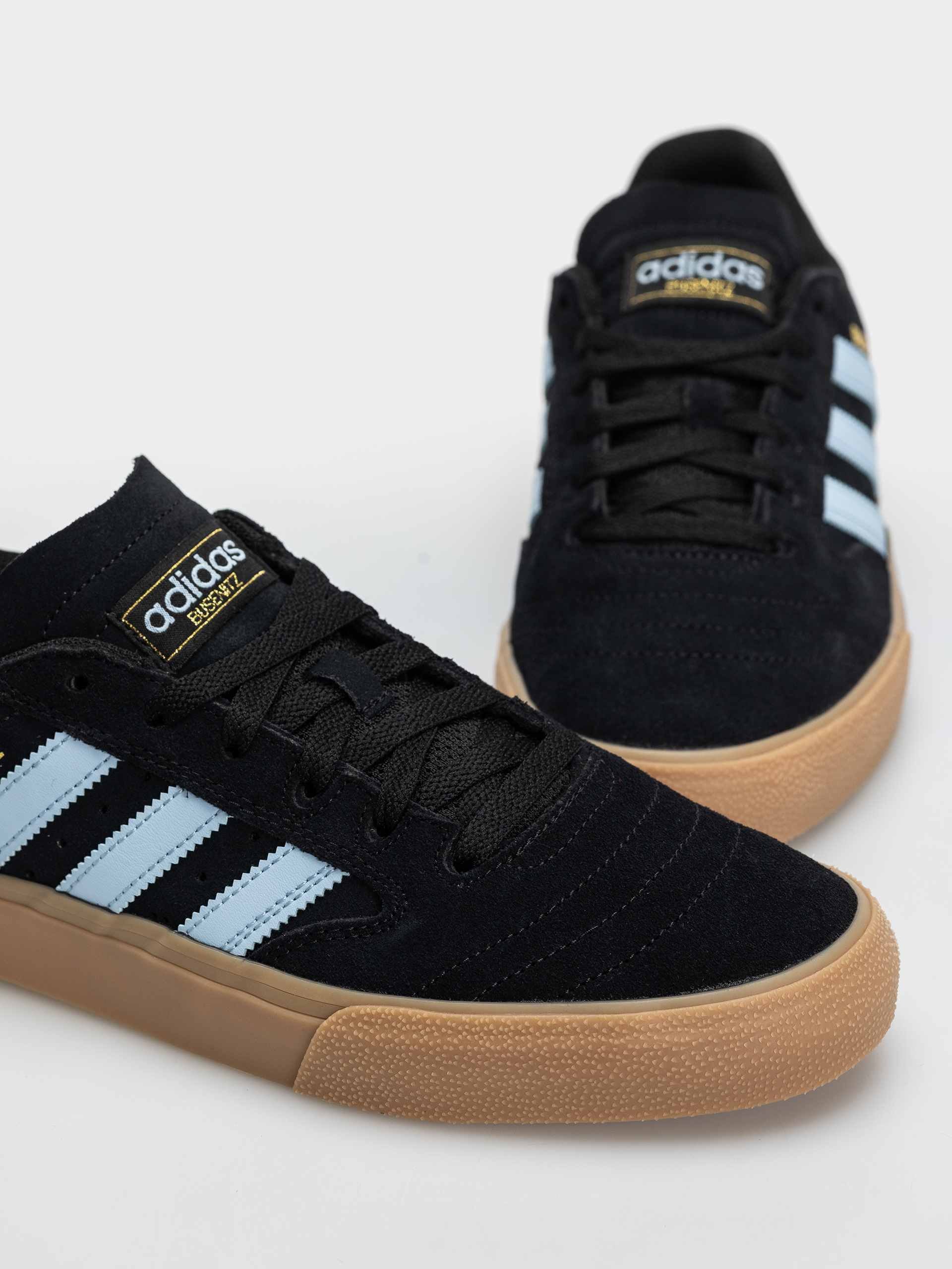 Обувки adidas Busenitz Vulc II (cblack/clesky/gum4)