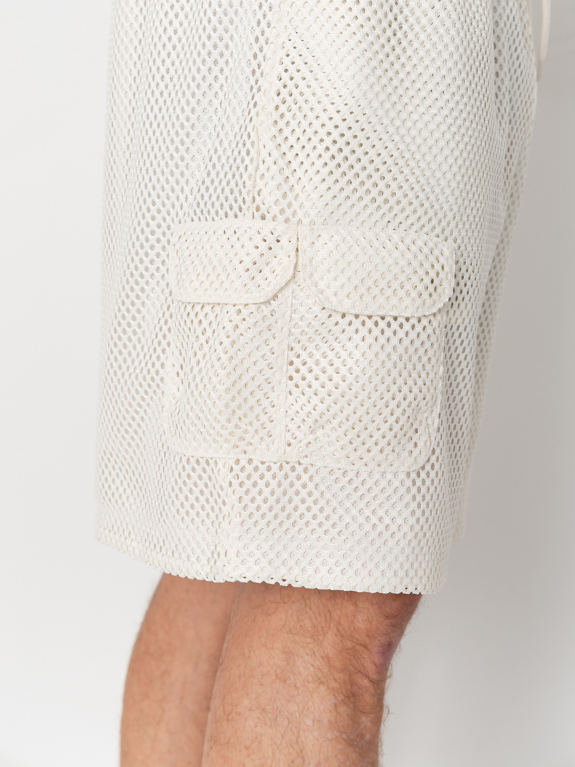Къси панталони The North Face Tnf Red Box Mesh Utility (white dune)