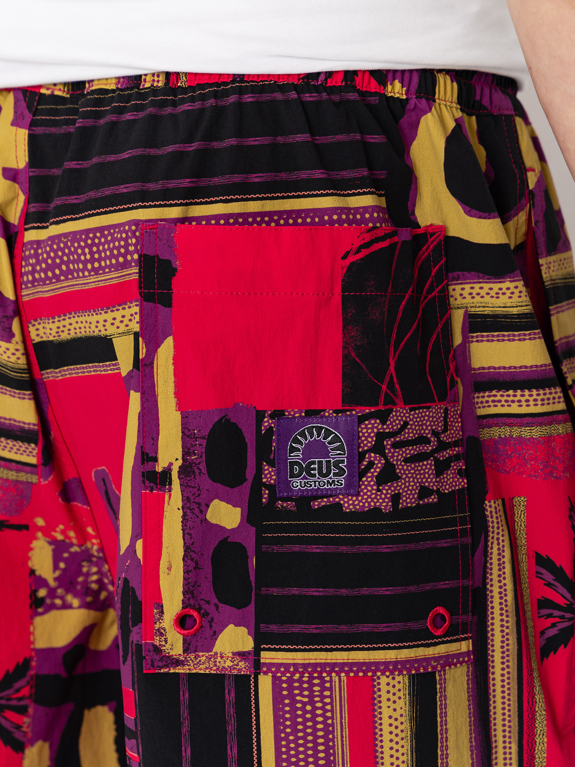 Къси панталони Deus Ex Machina Freamon Swim (melon red)