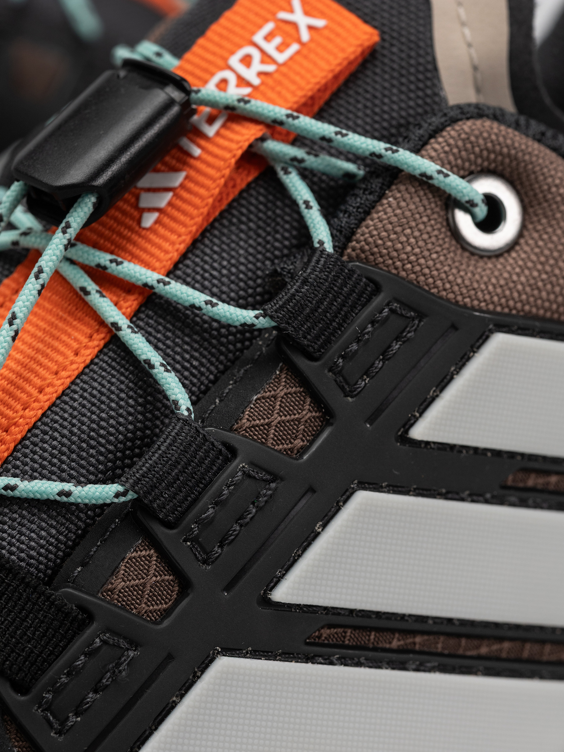 Обувки adidas Terrex Skychaser Gt Wmn (earstr/greone/seflaq)
