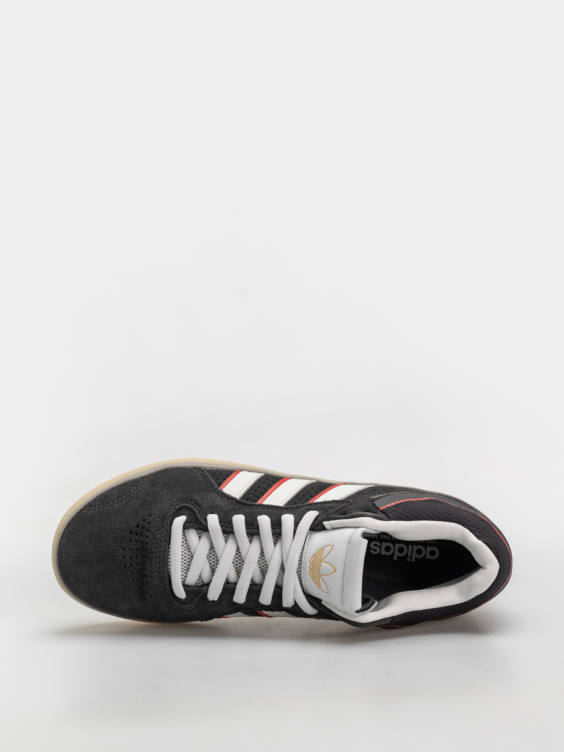 Обувки adidas Tyshawn (carbon/crywht/betsca)