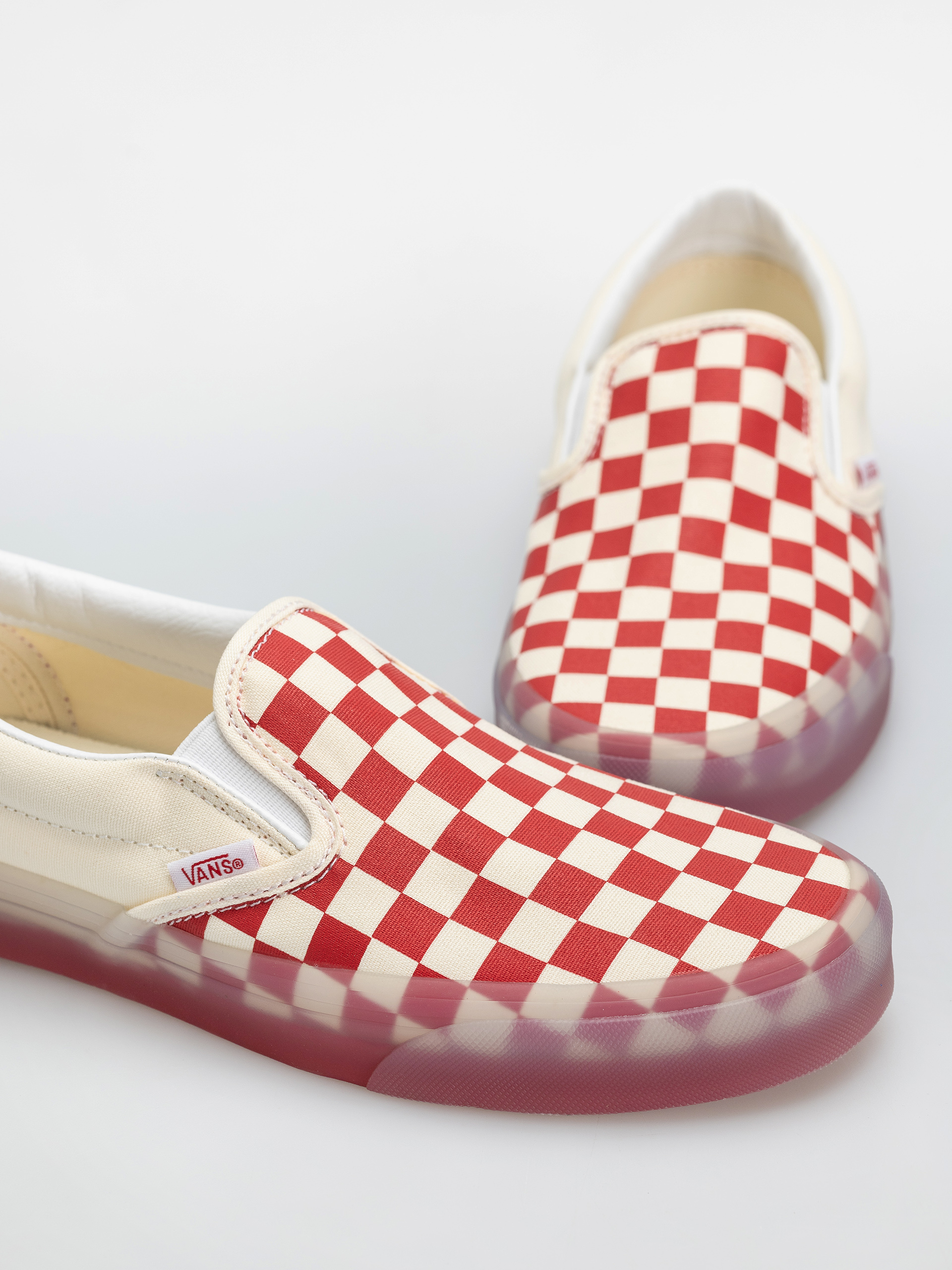 Обувки Vans Classic Slip On (red/marshmallow)