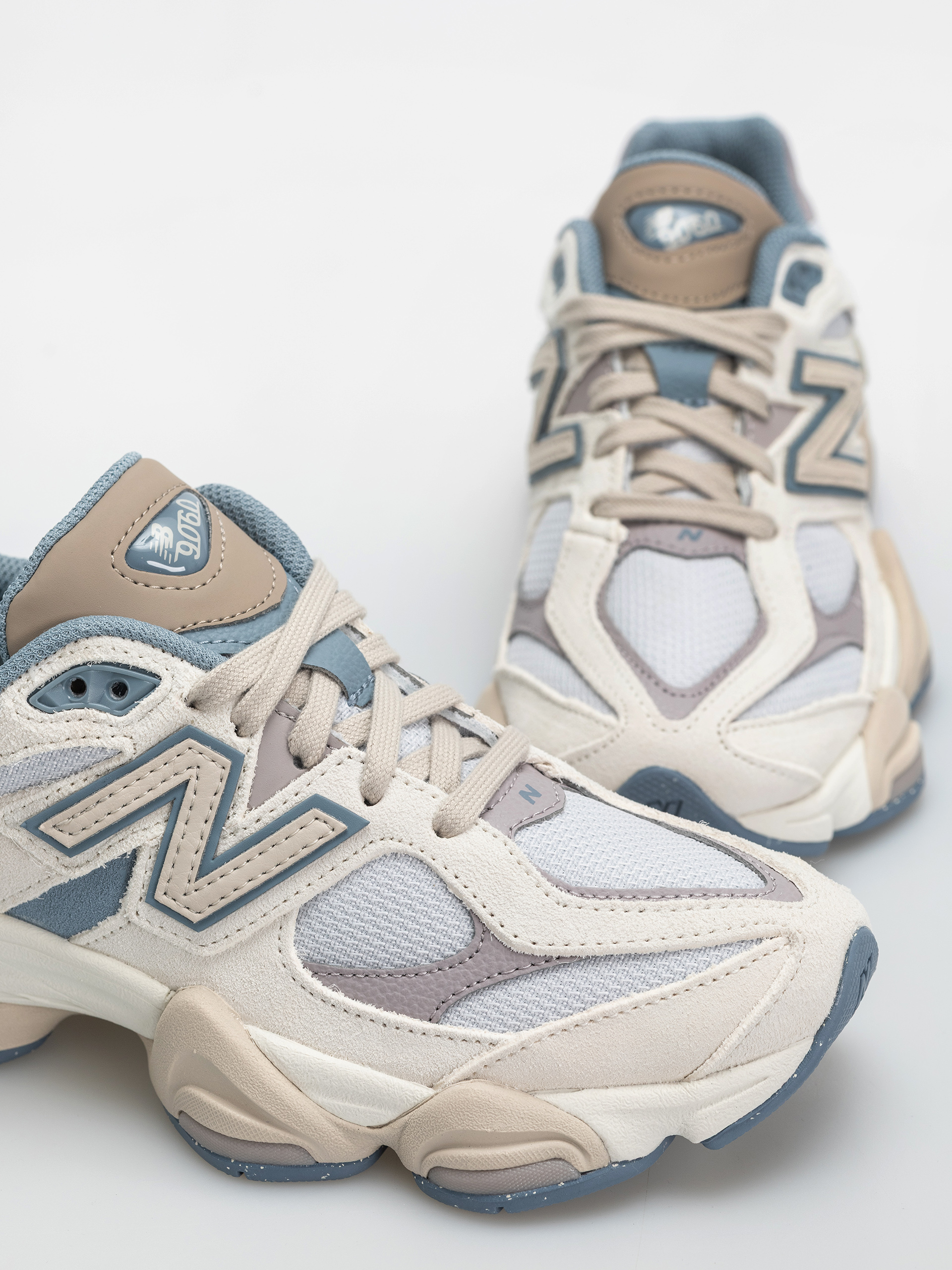 Обувки New Balance 9060 (zinc blue/sea salt)