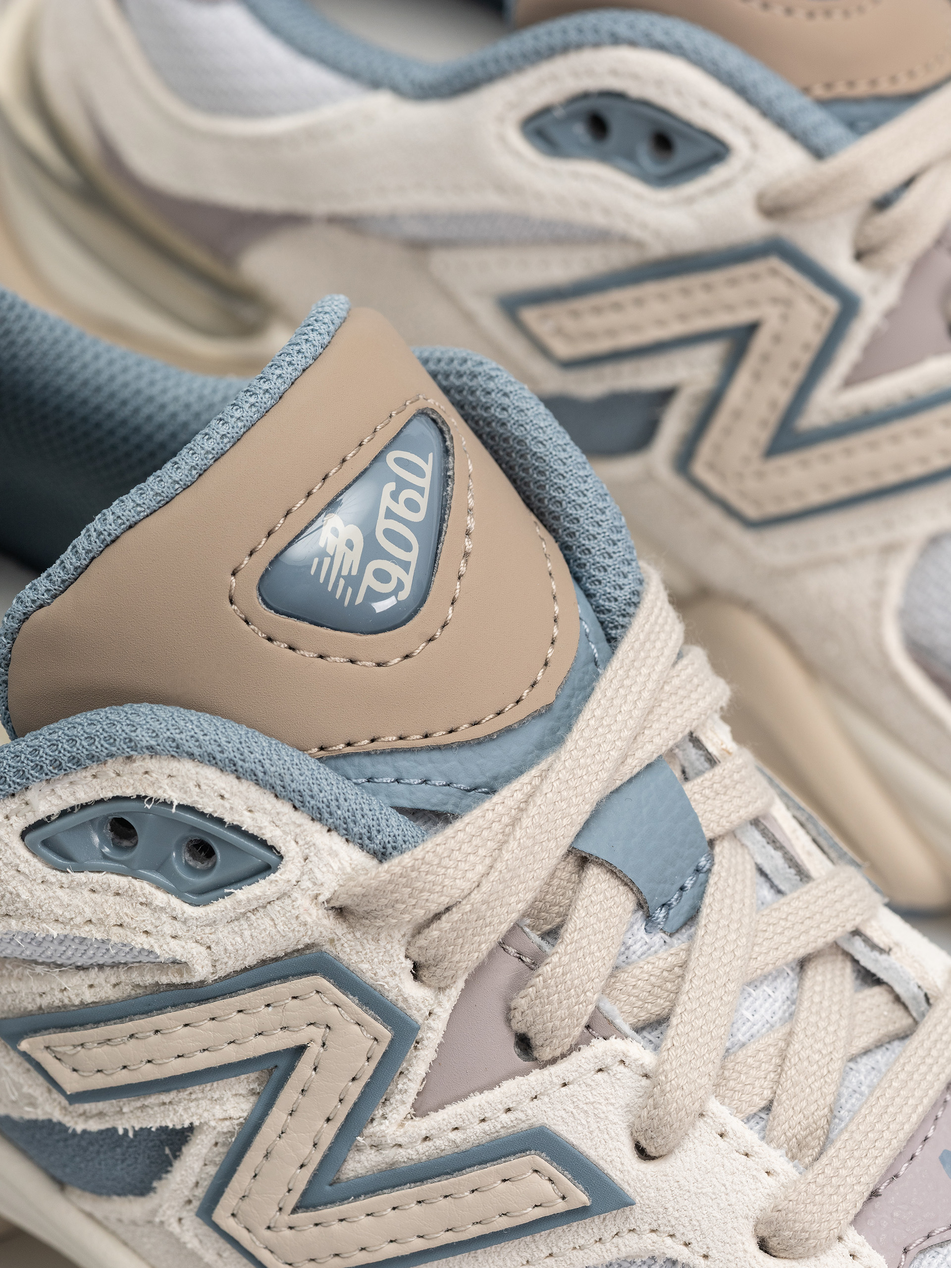 Обувки New Balance 9060 (zinc blue/sea salt)