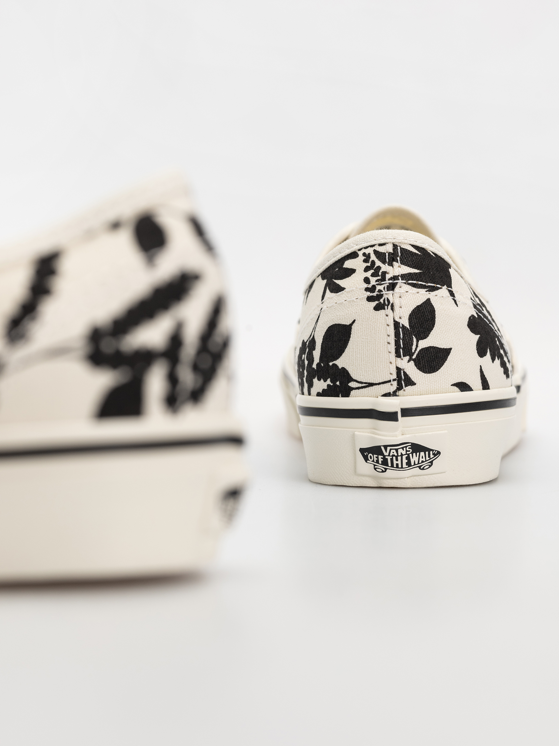 Обувки Vans Authentic (black)