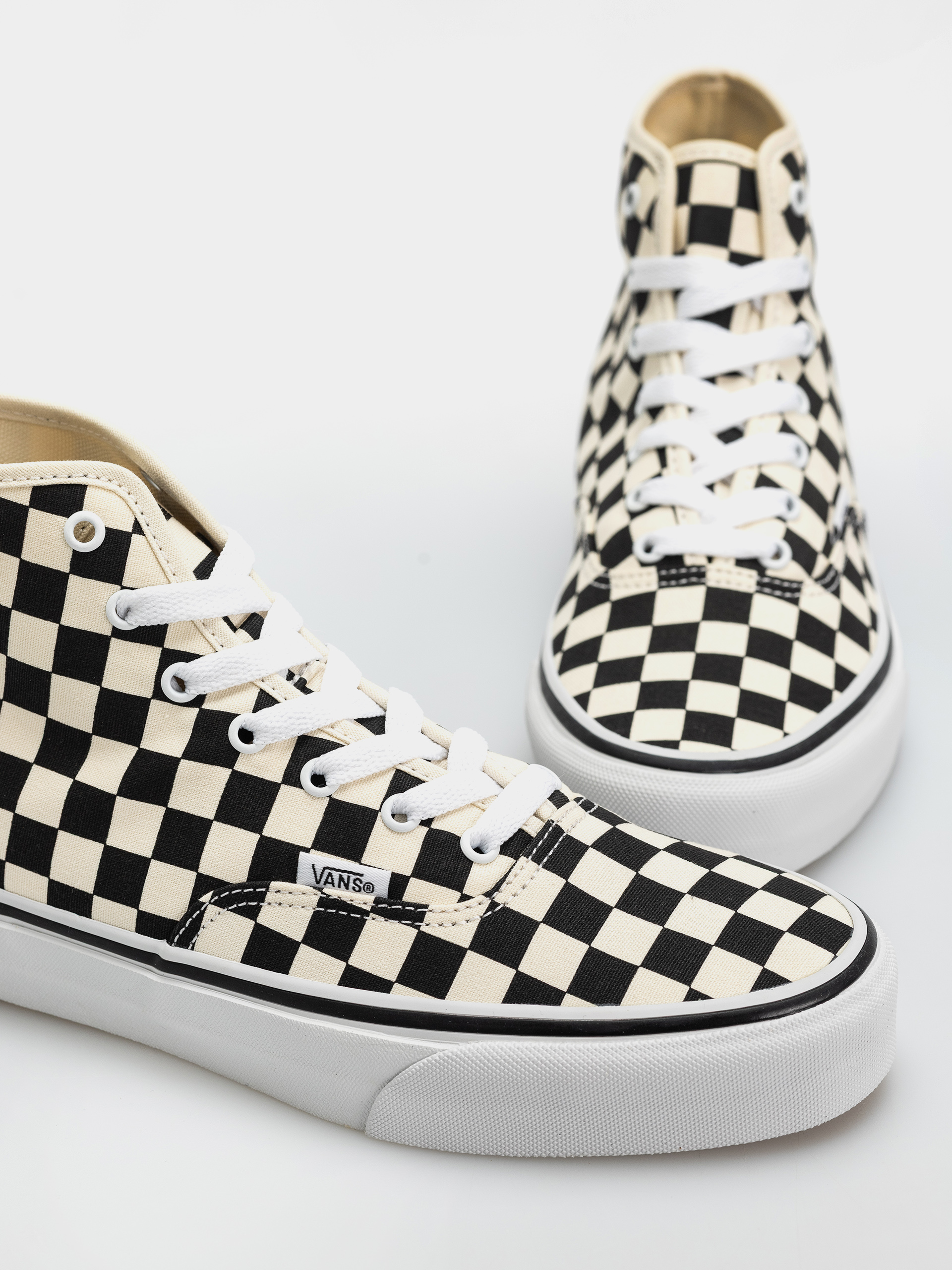 Обувки Vans Authentic Hi 2.0 (black/true white)