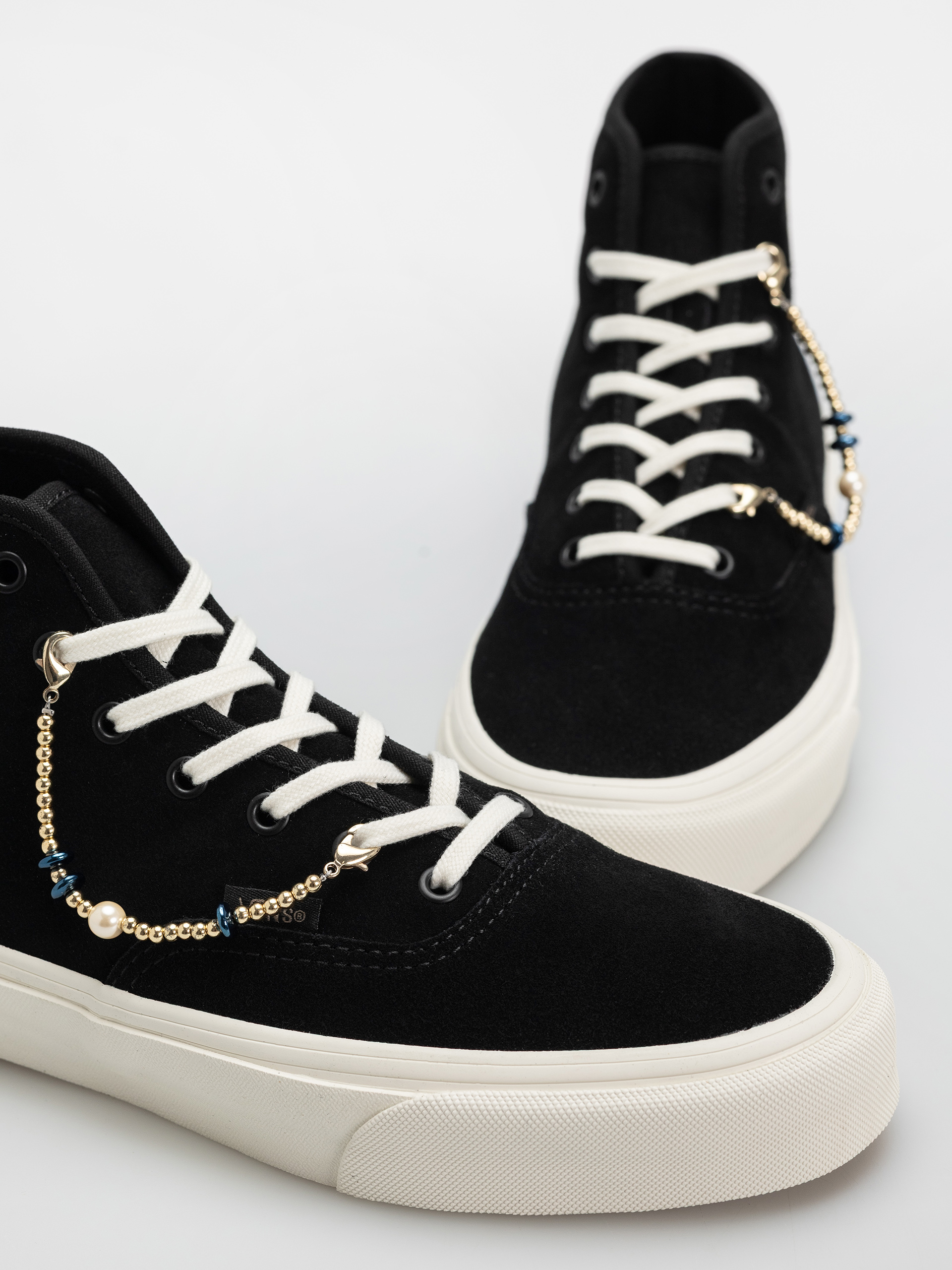 Обувки Vans Authentic Hi 2.0 (black/gold)