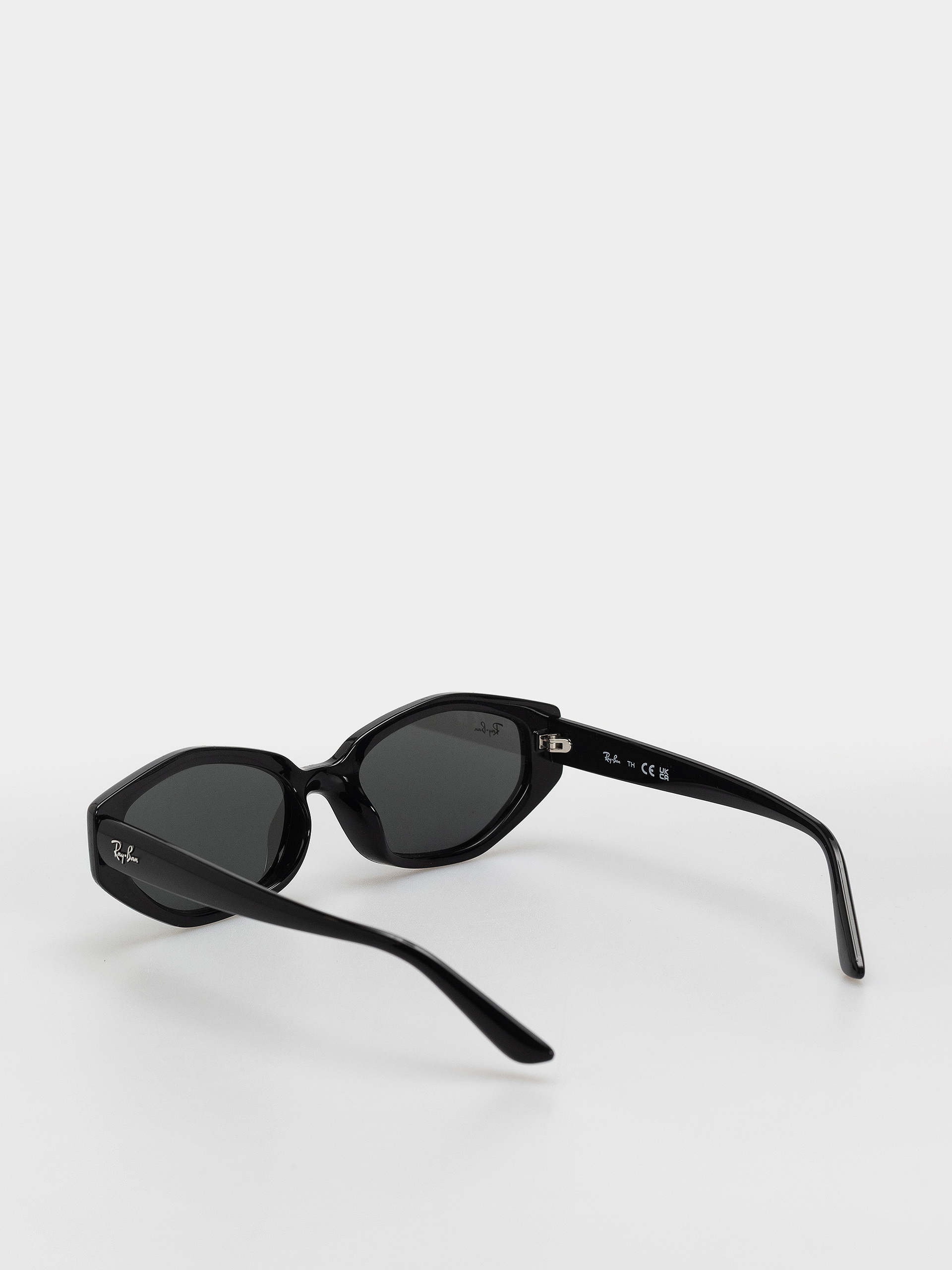 Слънчеви очила Ray-Ban Rb4473D (polerowany black/ciemnogrey)