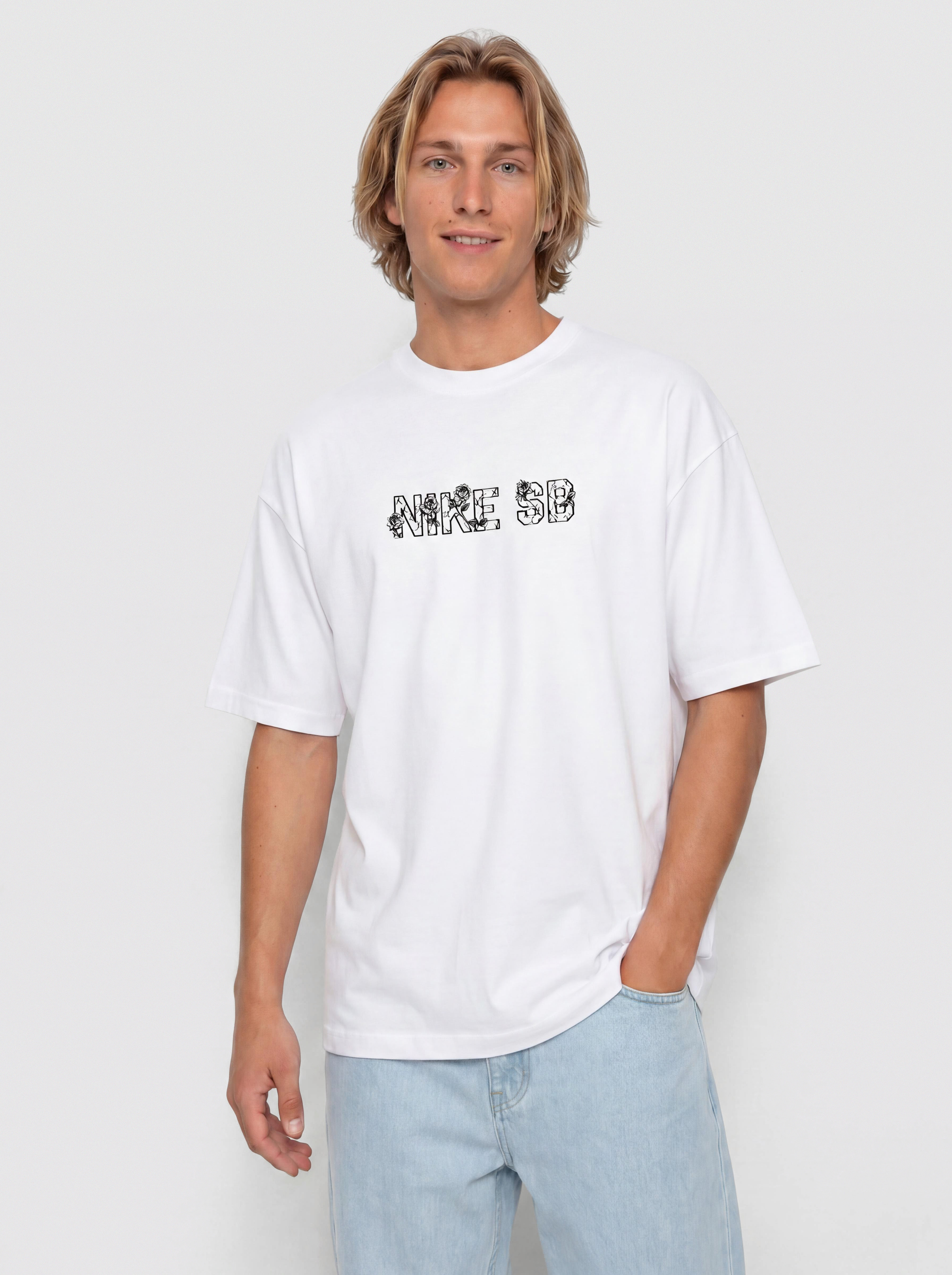 Тениска Nike SB Varsity (white)