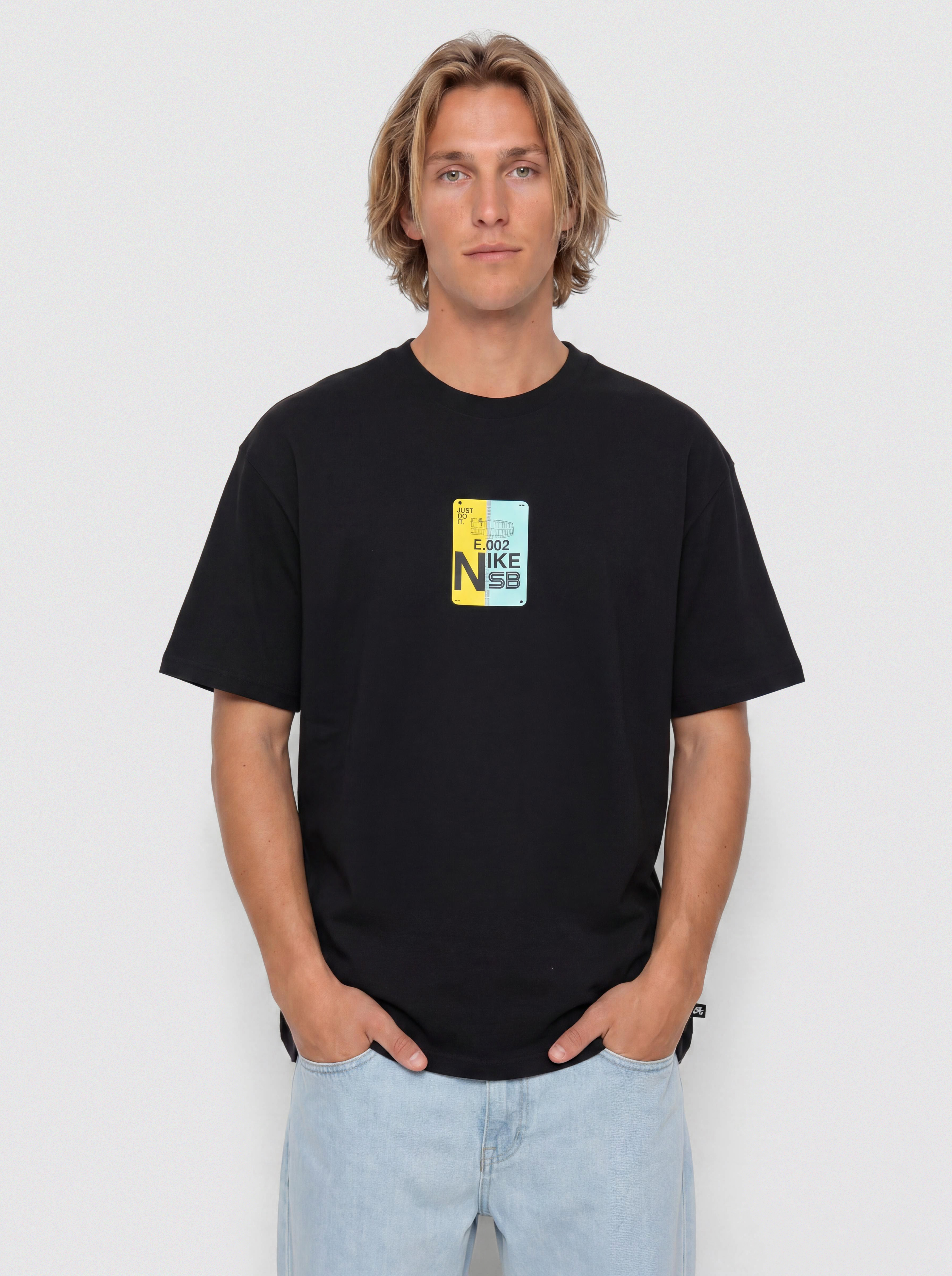 Тениска Nike SB Bus Pass (black)