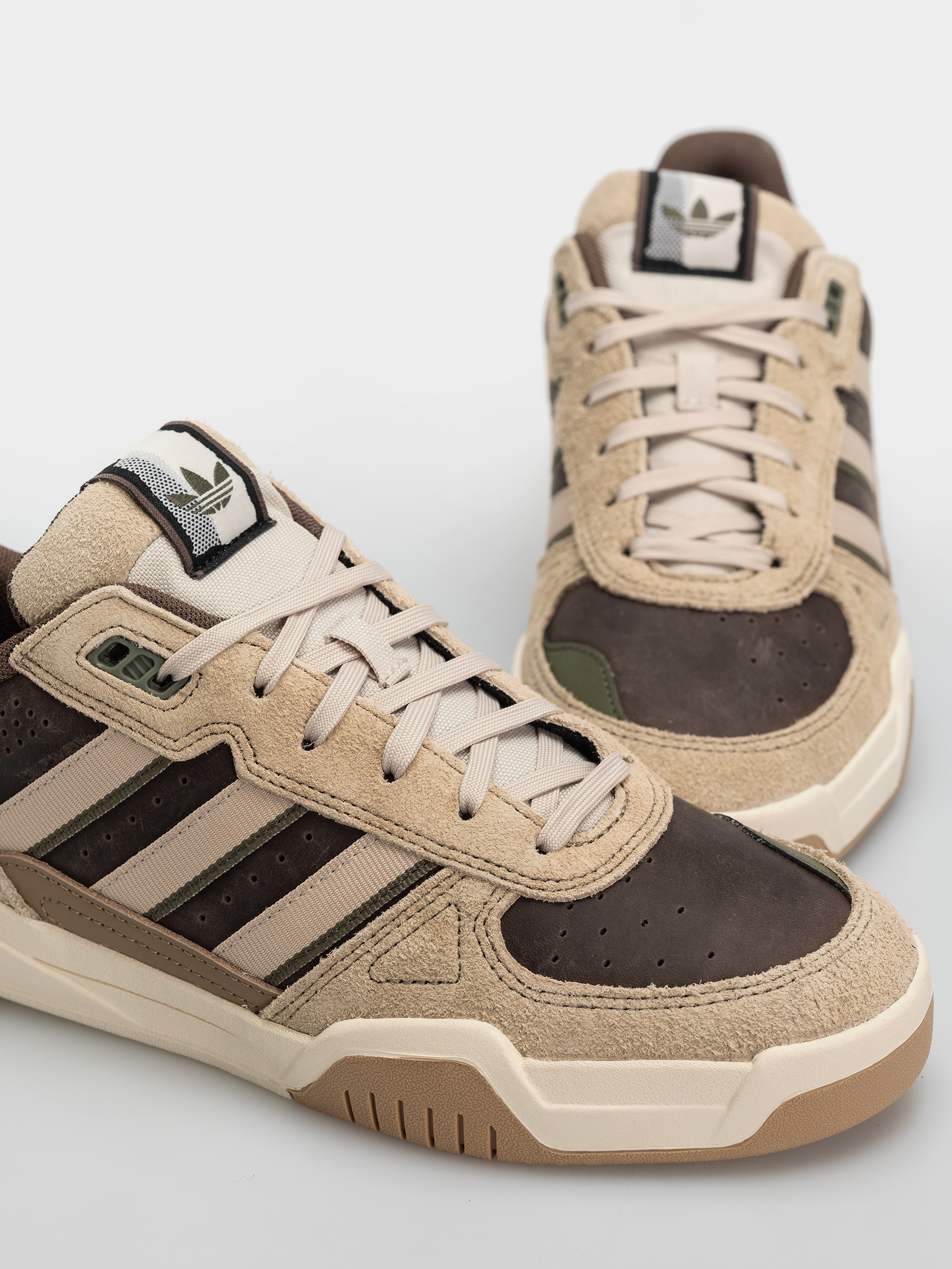 Обувки adidas Tekkira Cup X Momij (cardbo/earstr/crli)