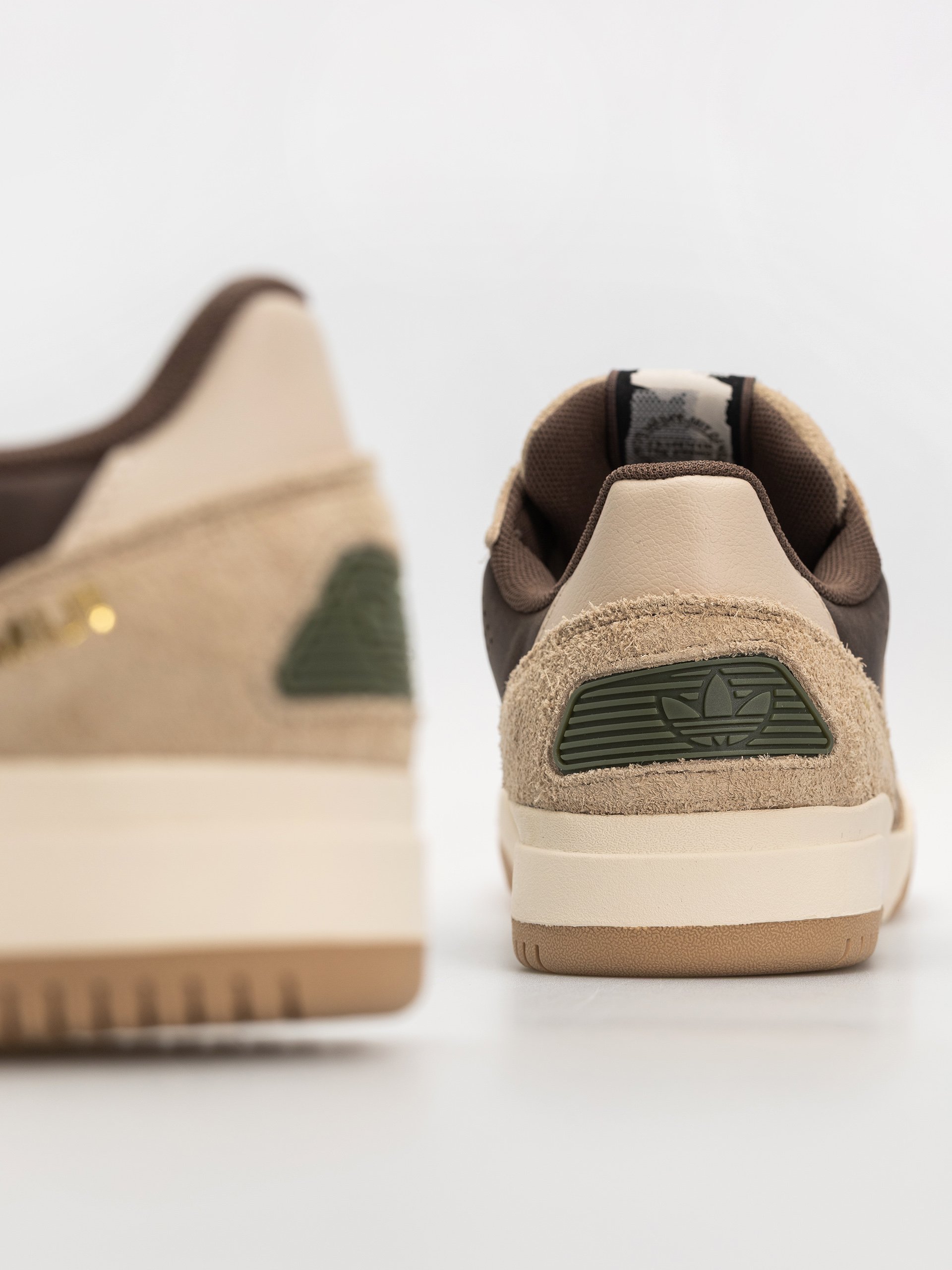 Обувки adidas Tekkira Cup X Momij (cardbo/earstr/crli)