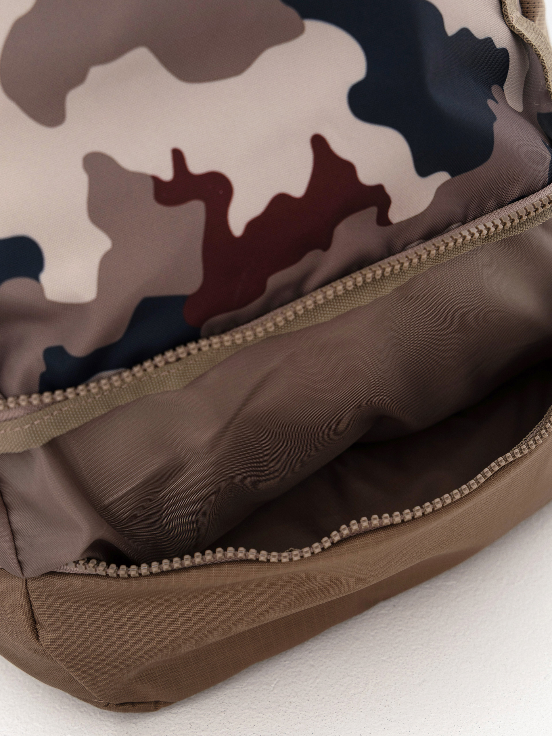 Раница adidas Fs+ Camo (khathr/khasix/aurink)