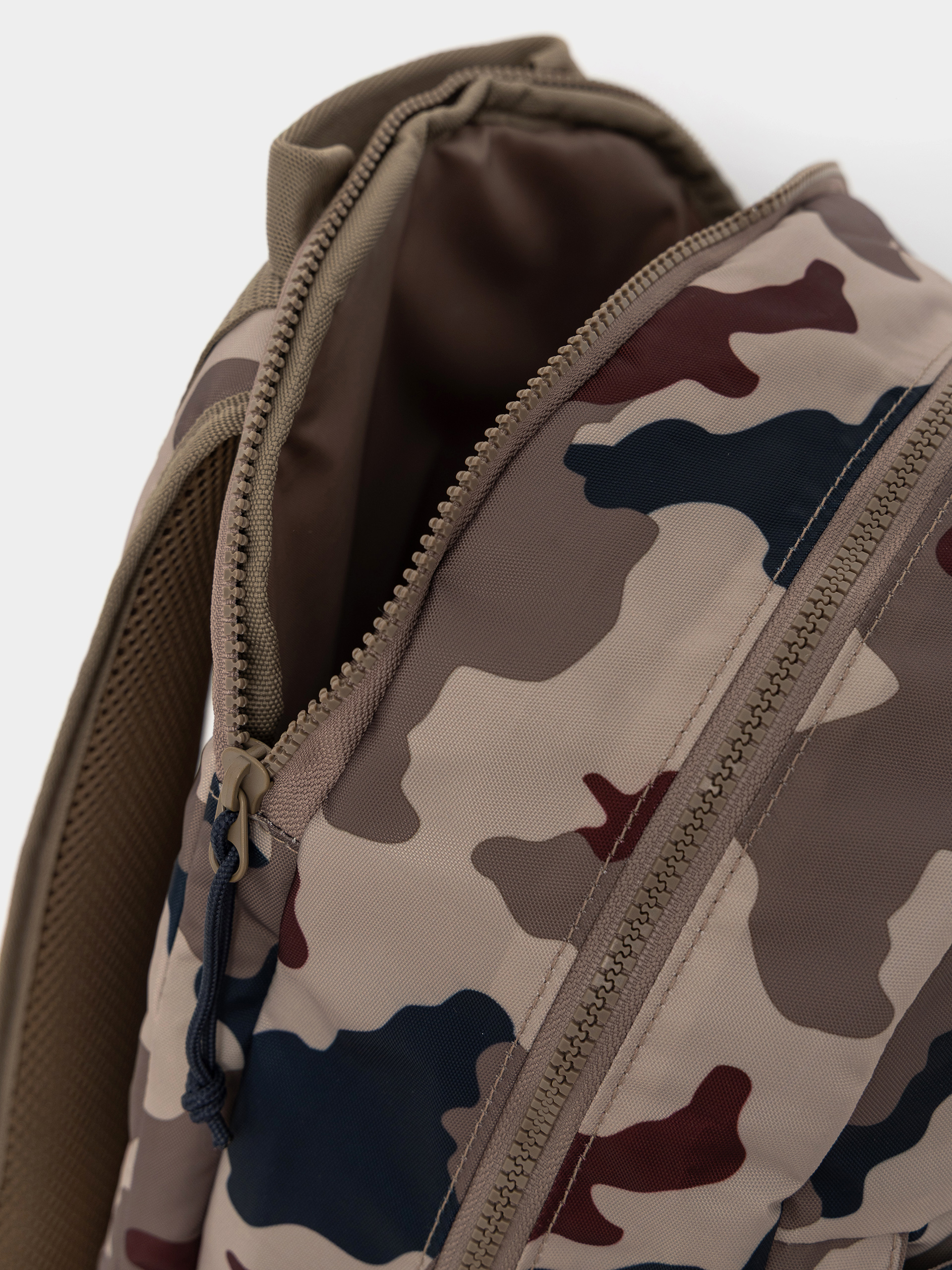 Раница adidas Fs+ Camo (khathr/khasix/aurink)