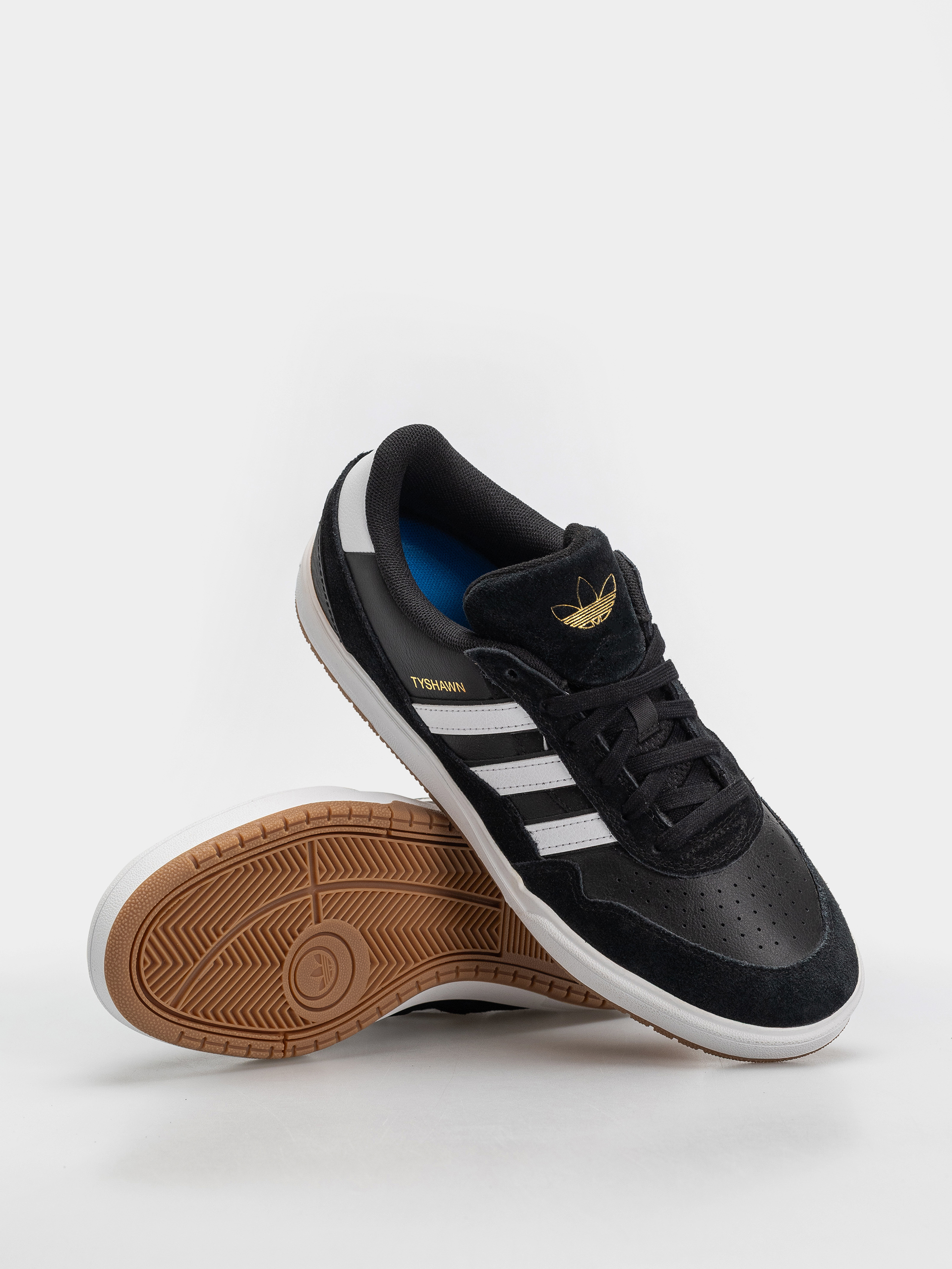 Обувки adidas Tyshawn II (cblack/ftwwht/gum4)