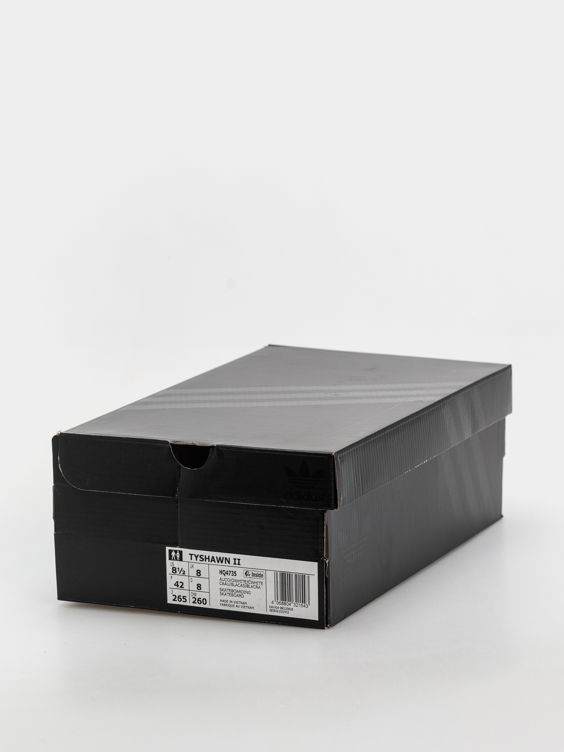 Обувки adidas Tyshawn II (owhite/cwhite)