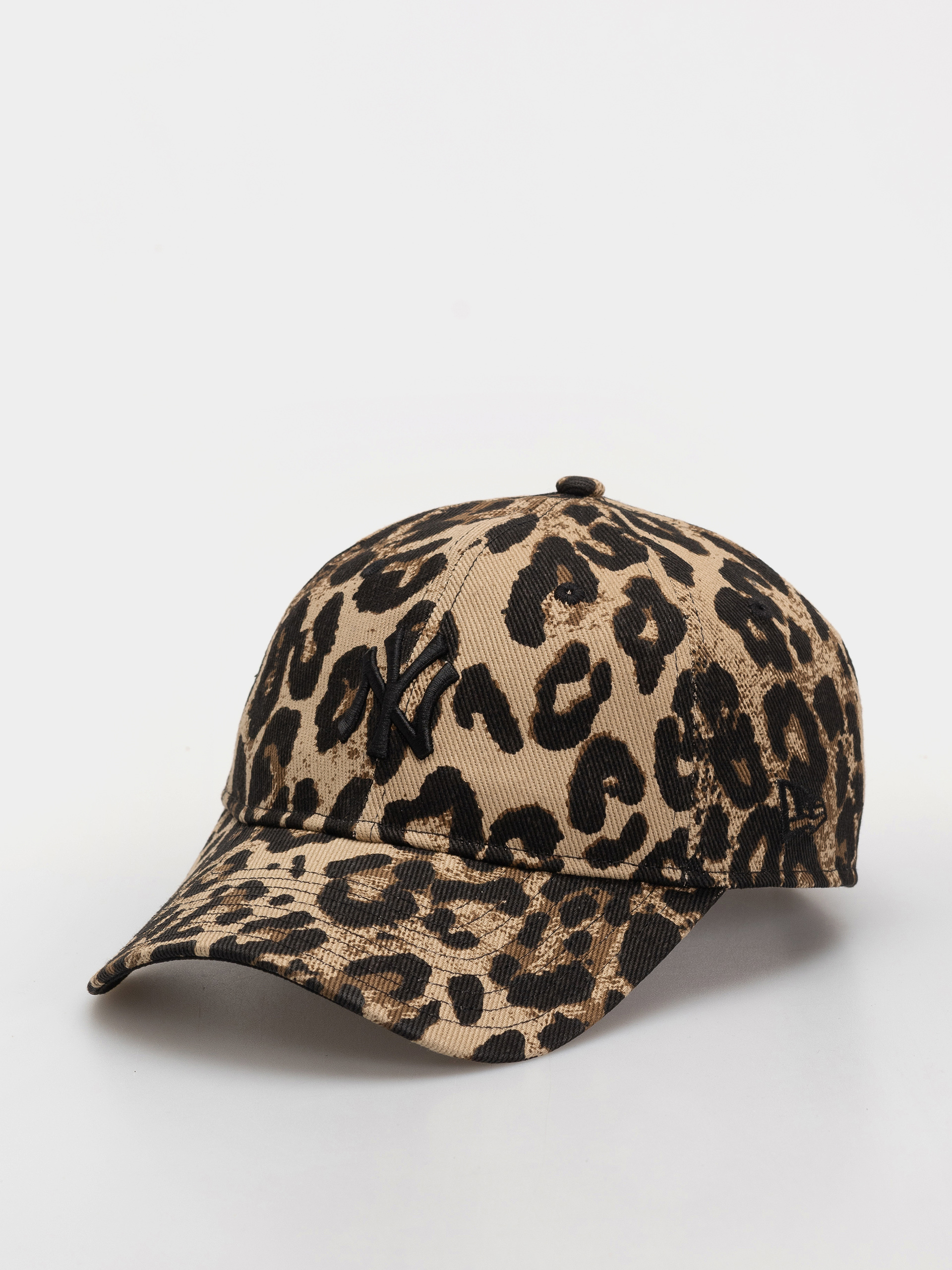 Шапка с козирка New Era Leopard 9Twenty New York Yankees Wmn (camo leo)