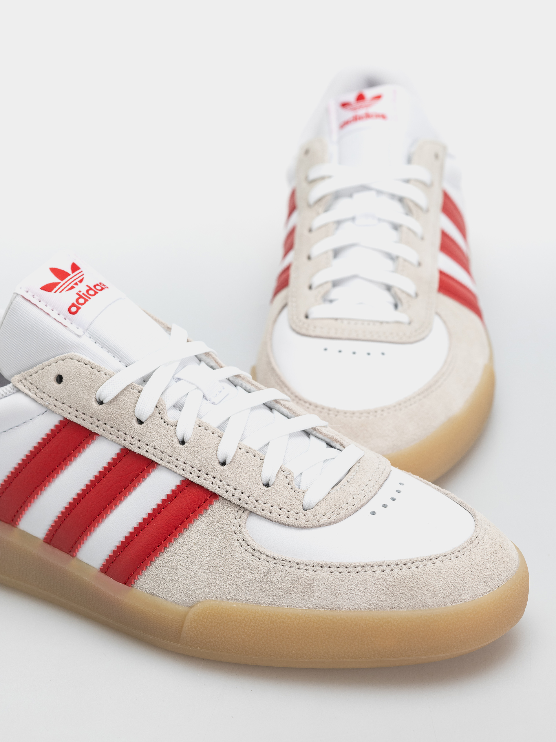 Обувки adidas Glenburn (ftwwht/betsca/gum3)