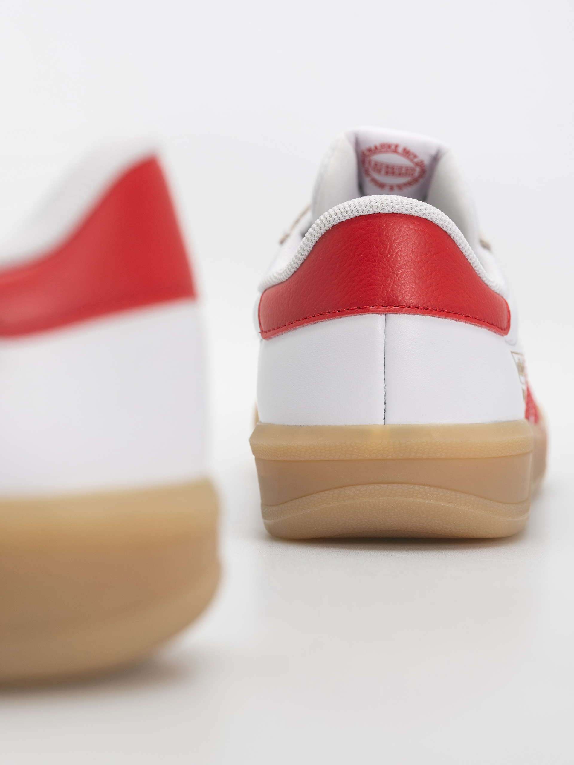 Обувки adidas Glenburn (ftwwht/betsca/gum3)