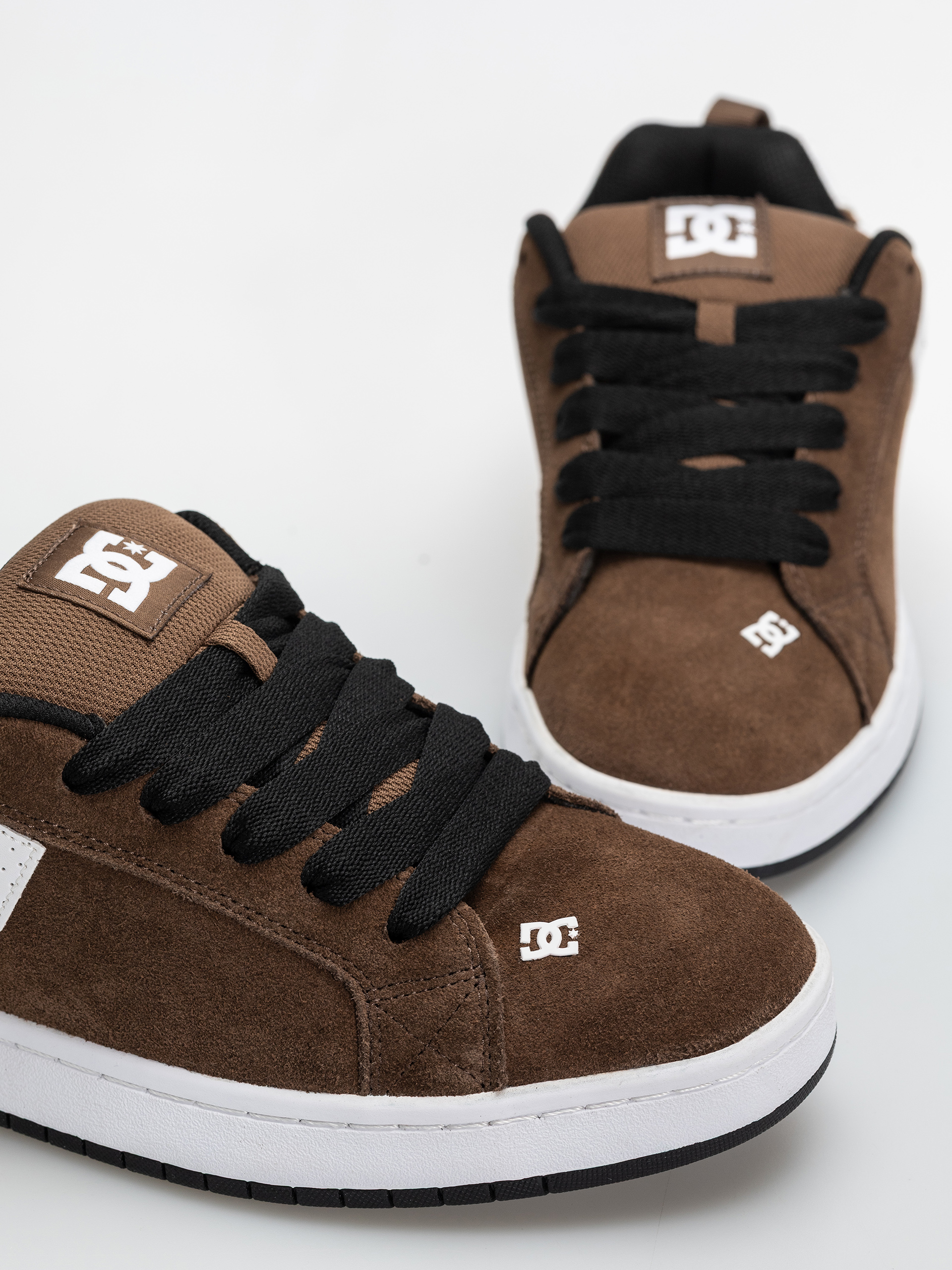 Обувки DC Court Graffik Se (brown/white)