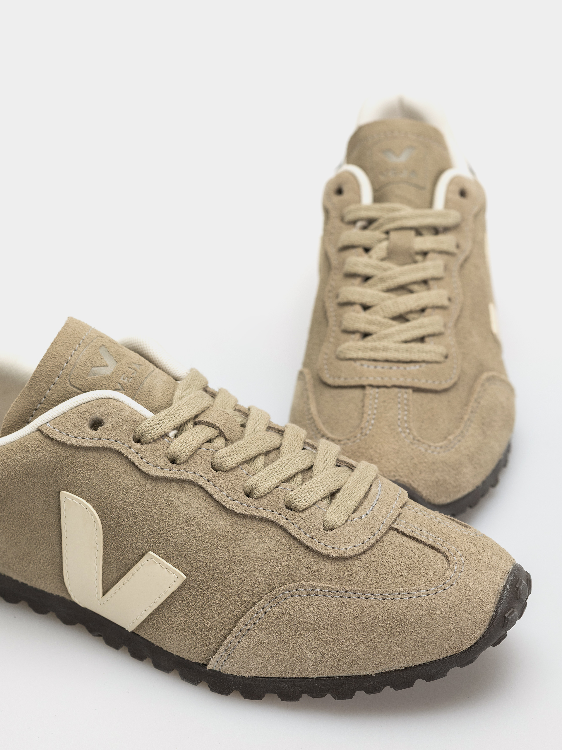 Обувки Veja Gt Wmn (taupe pierre)