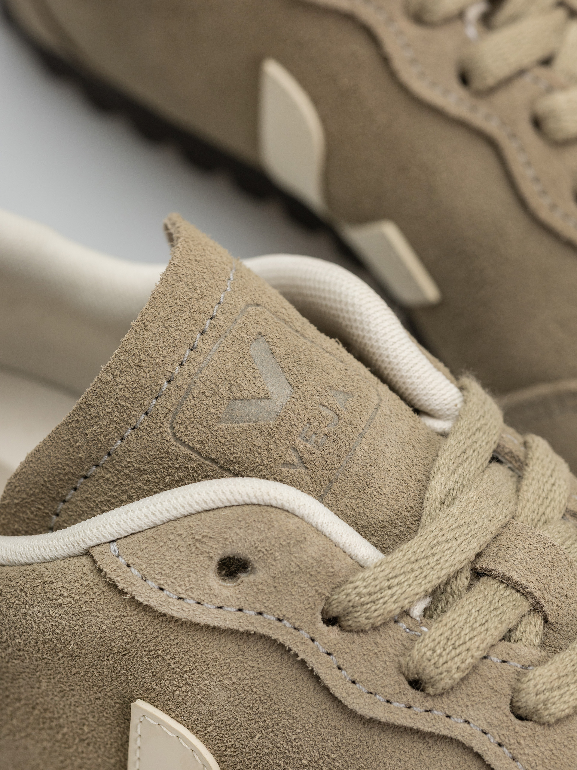 Обувки Veja Gt Wmn (taupe pierre)