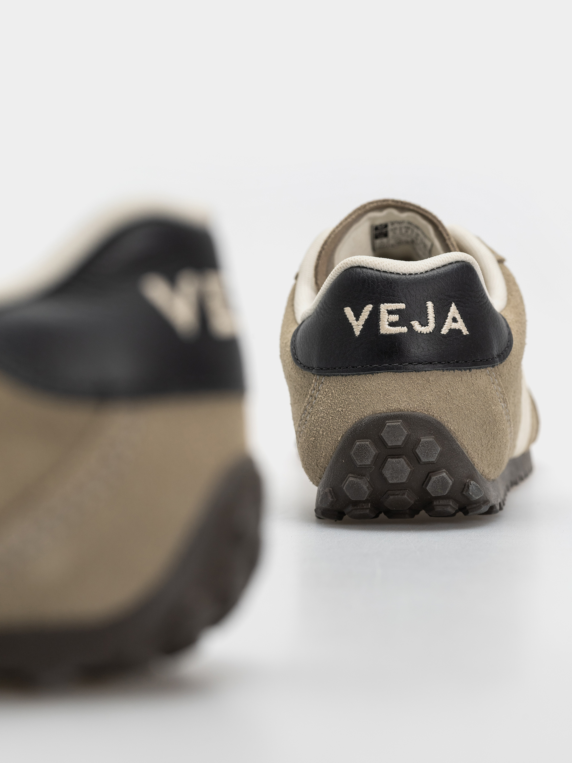Обувки Veja Gt Wmn (taupe pierre)