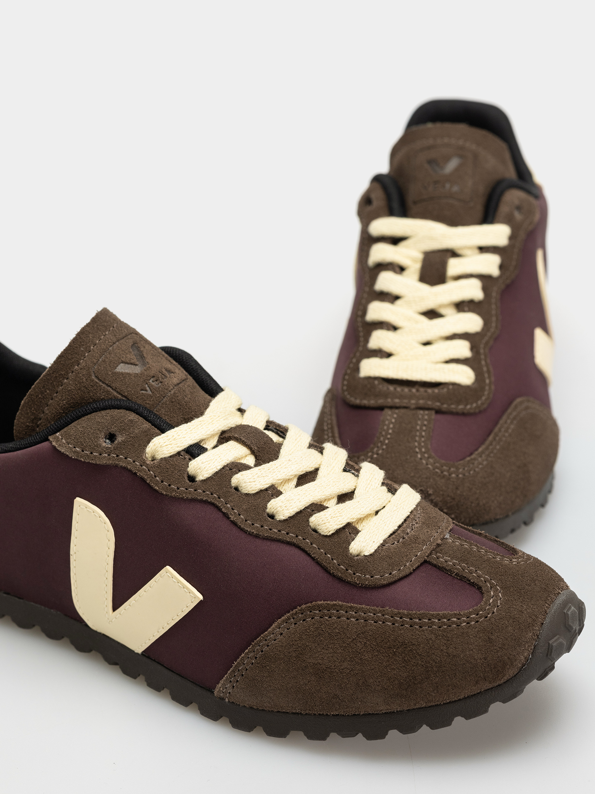 Обувки Veja Gt Wmn (amarante butter)