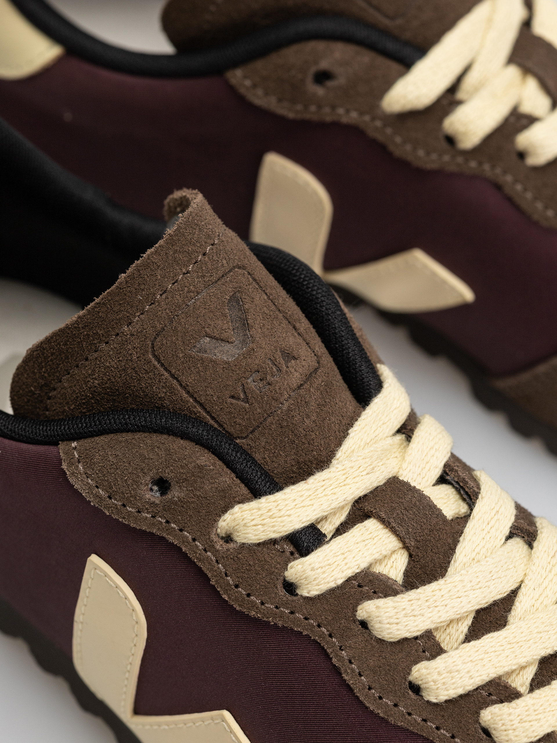 Обувки Veja Gt Wmn (amarante butter)