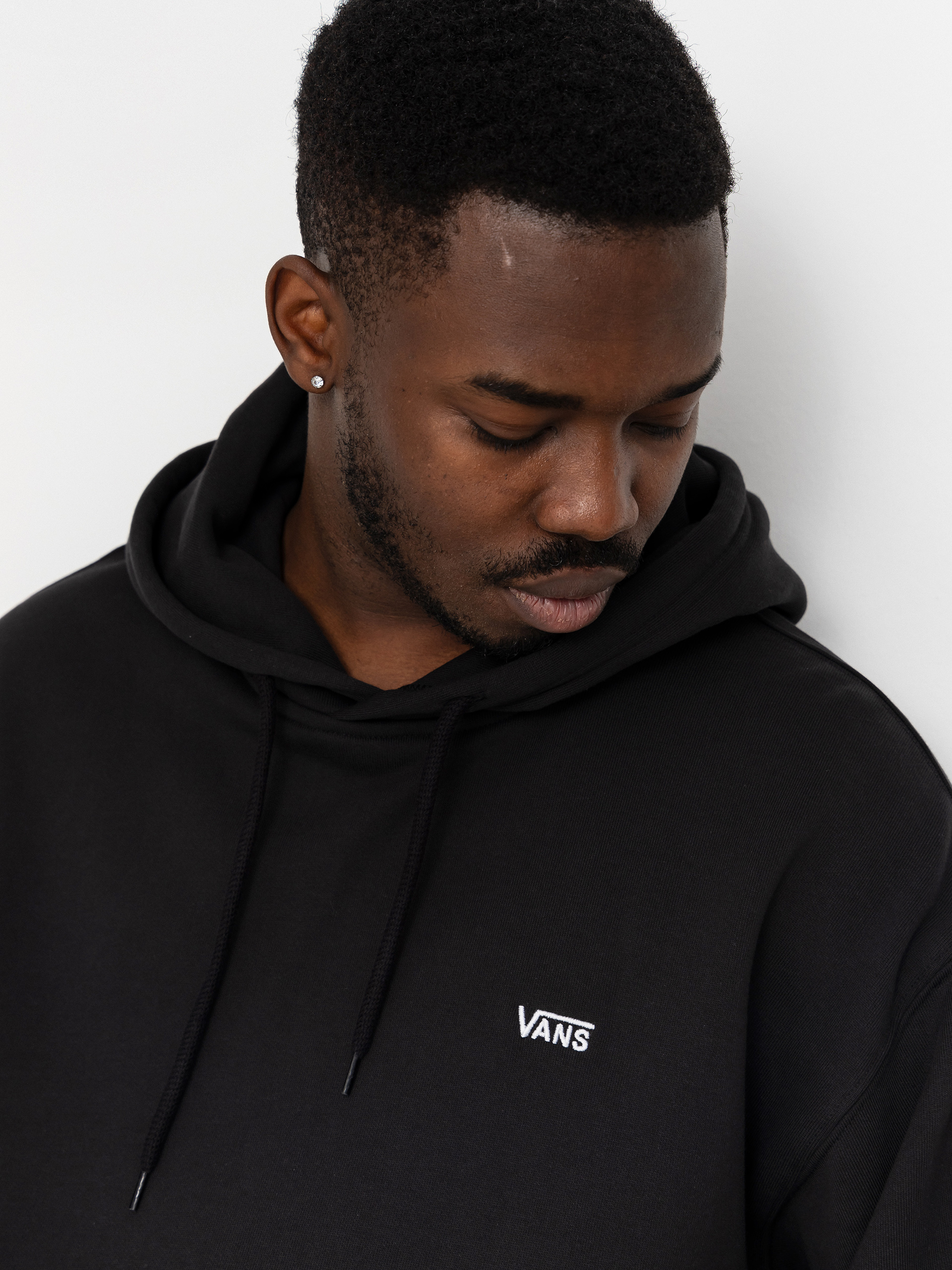 Суитшърт с качулка Vans Left Chest II HD (black)